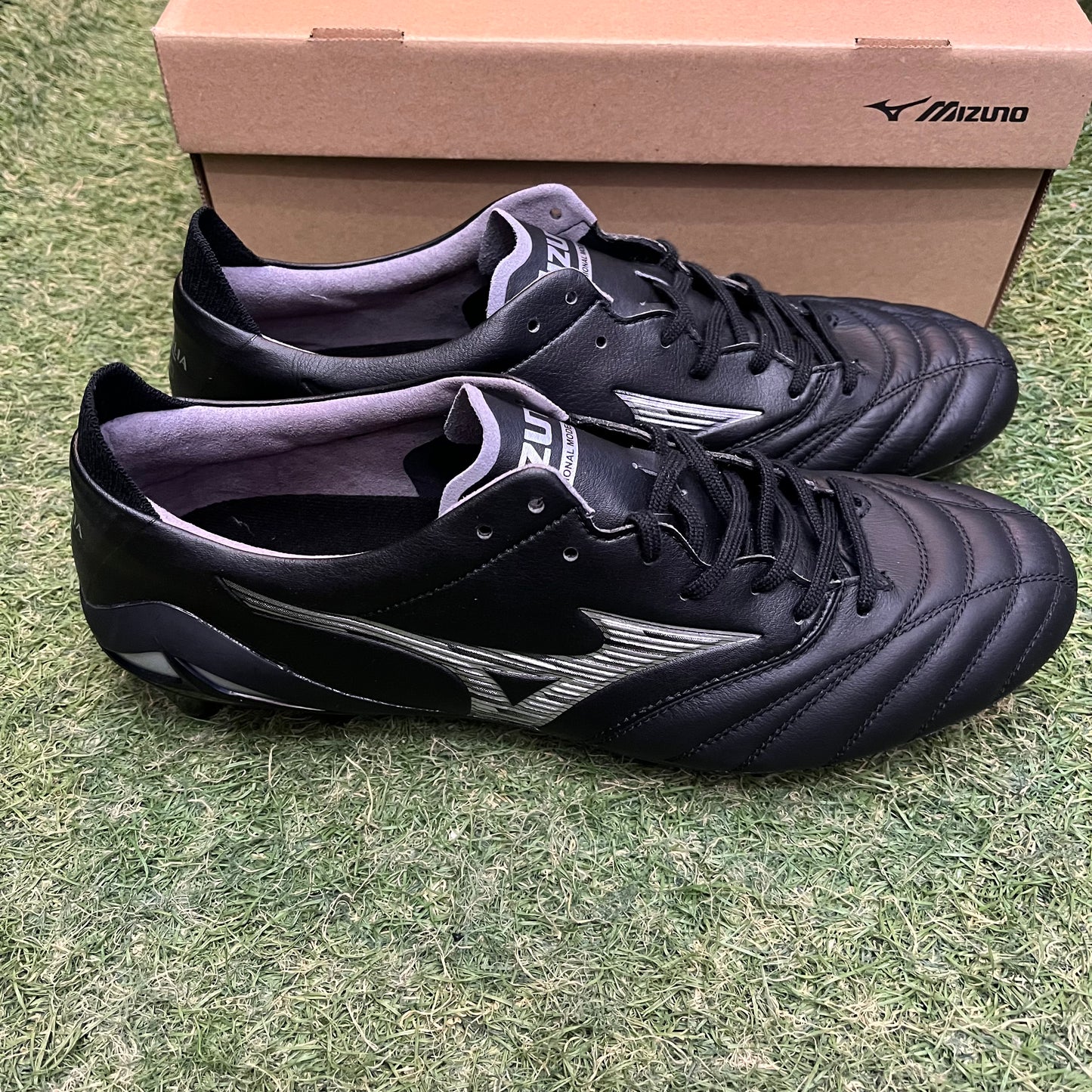 日本未発売 モレリアネオ4 エリート P1GA243203 Morelia Neo4 elite