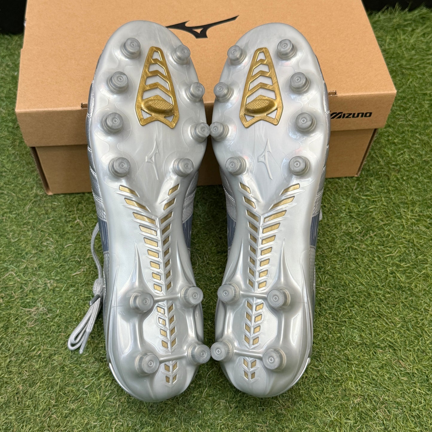 日本未発売 モレリアネオ4 β Elite P1GA254204 Morelia Neo 4 β ベータ PLATINUM SILVER パック プラチナム シルバー パック