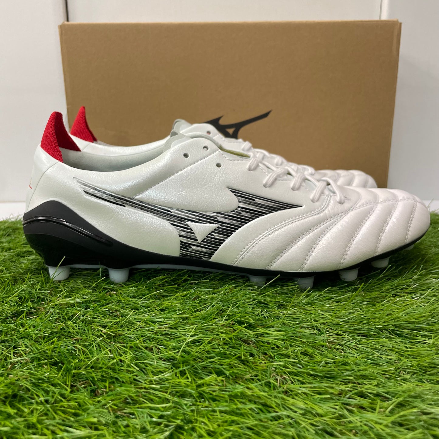 日本未発売 モレリアネオ4 エリート AG P1GA253309 Morelia Neo4 elite ag