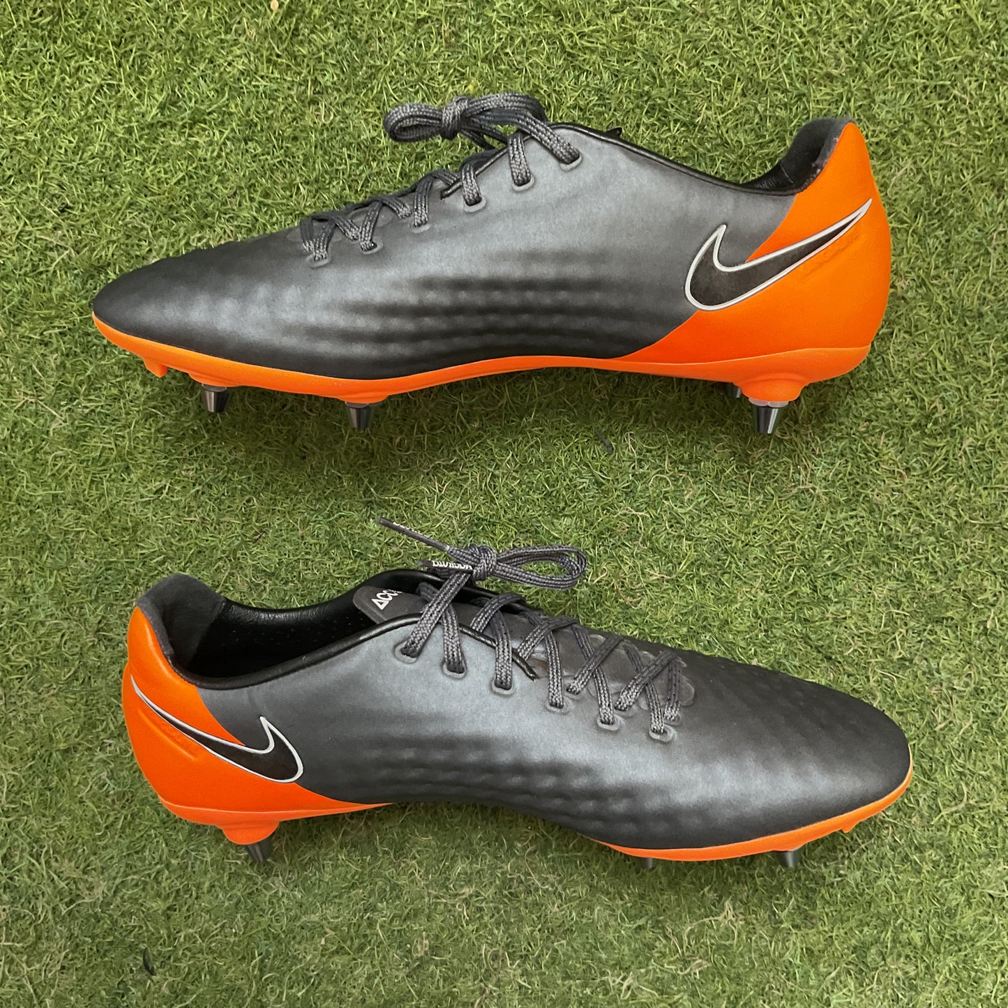 【箱無し】Magista Opus SG 26.0cm AH7404 081