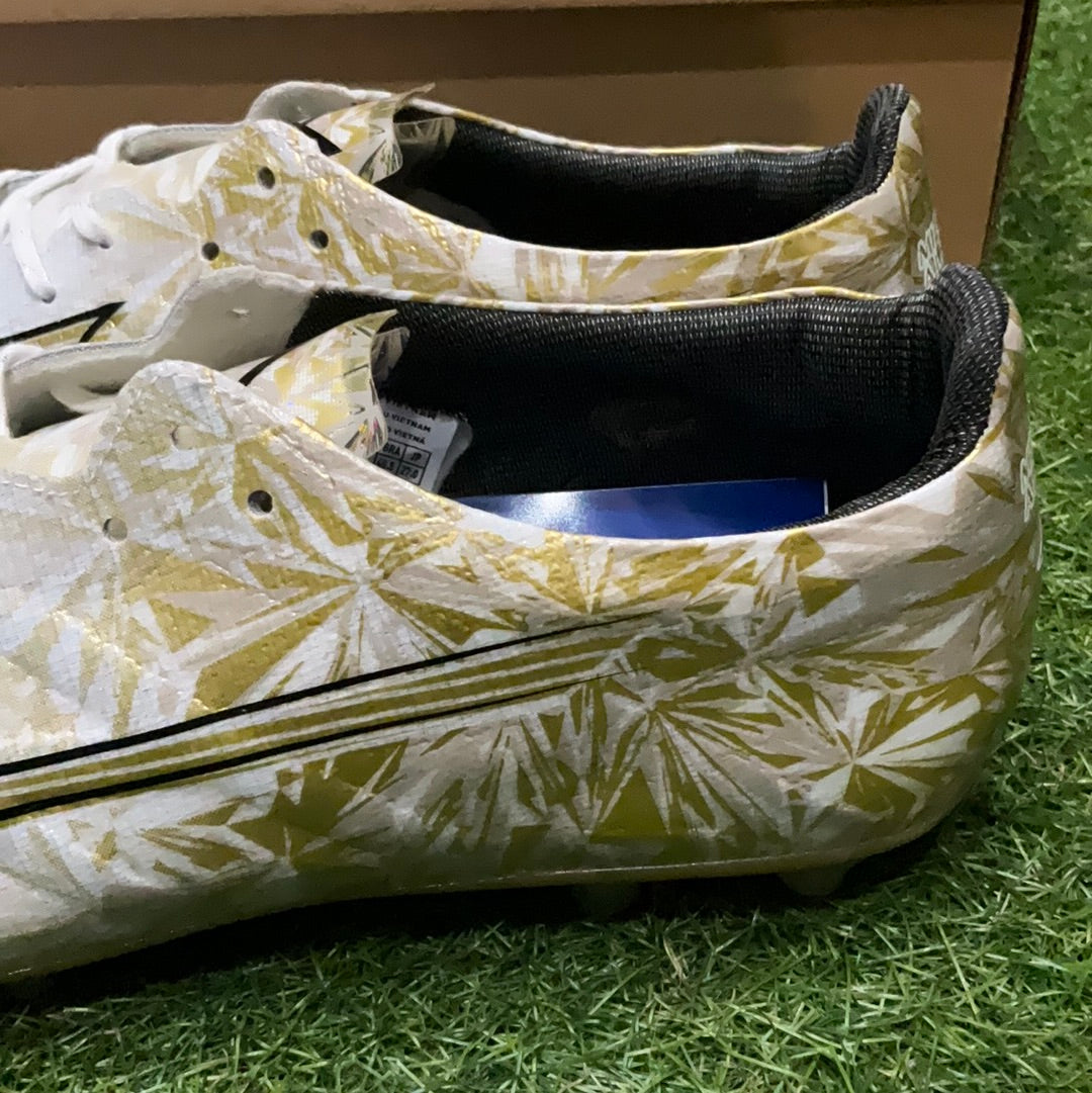 日本未発売 Mizuno α Elite AG P1GA246350