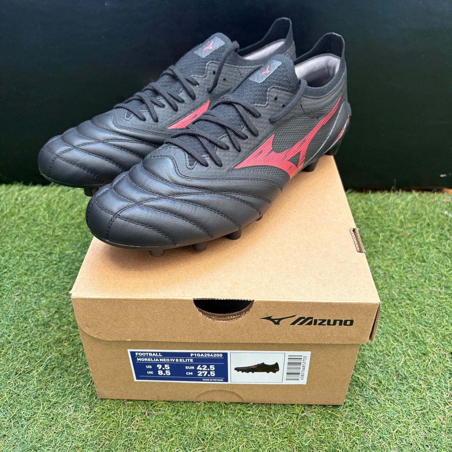 日本未発売 モレリアネオ4 β Elite P1GA254200 morelia neo 4