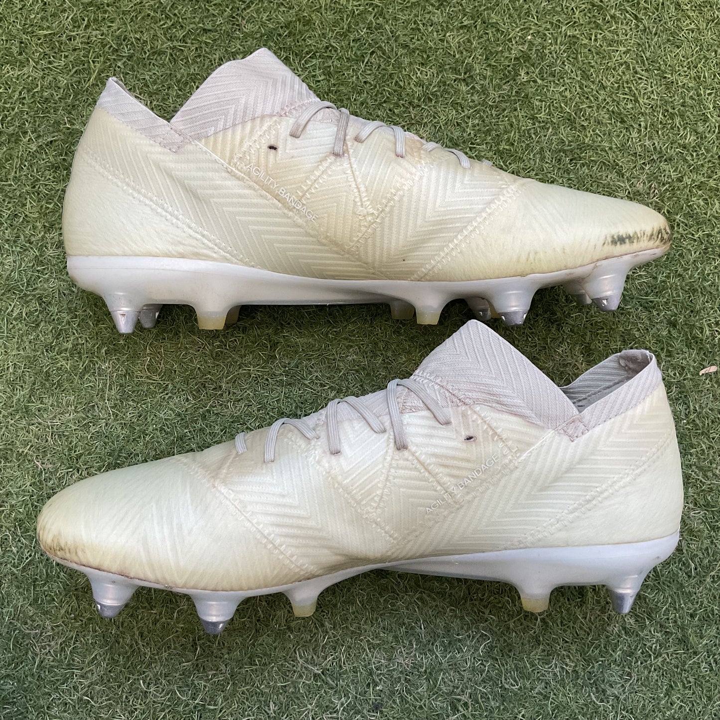 【インソール 無し】27.5 Used Goods中古スパイク NEMEZIZ 18.1 SG