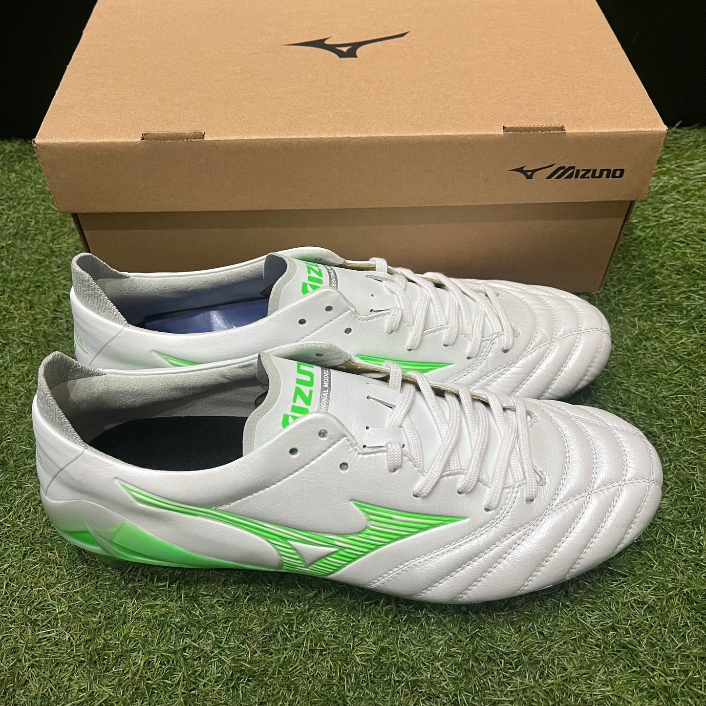 日本未発売 モレリアネオ4 エリート P1GA253237 Morelia Neo4 elite Frontier Pack
