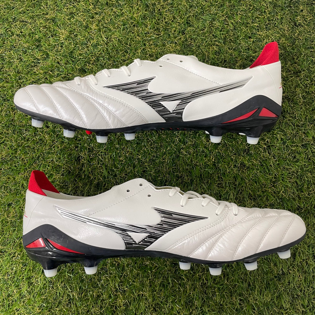 【箱無し】MORELIA NEO4 JAPAN 30.0 cm P1GA233009
