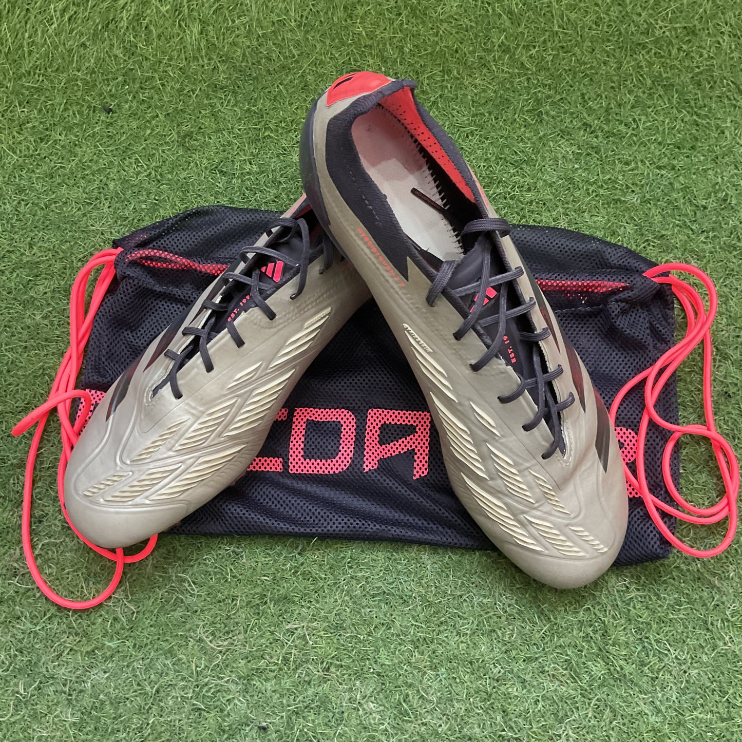 【インソール無し】27.5 Used Goods中古スパイクPredator Elite FG