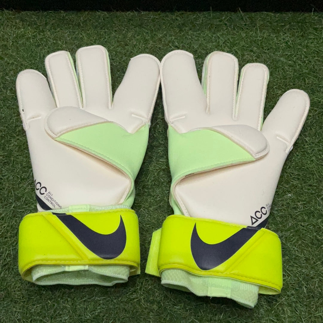 日本未発売カラー ヴェイパーグリップ3CN5650 015 Vapor Grip 3