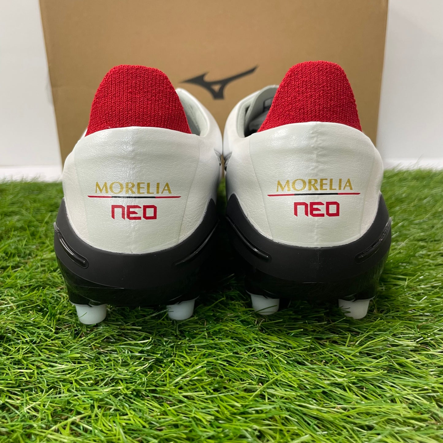 日本未発売 モレリアネオ4 エリート AG P1GA253309 Morelia Neo4 elite ag