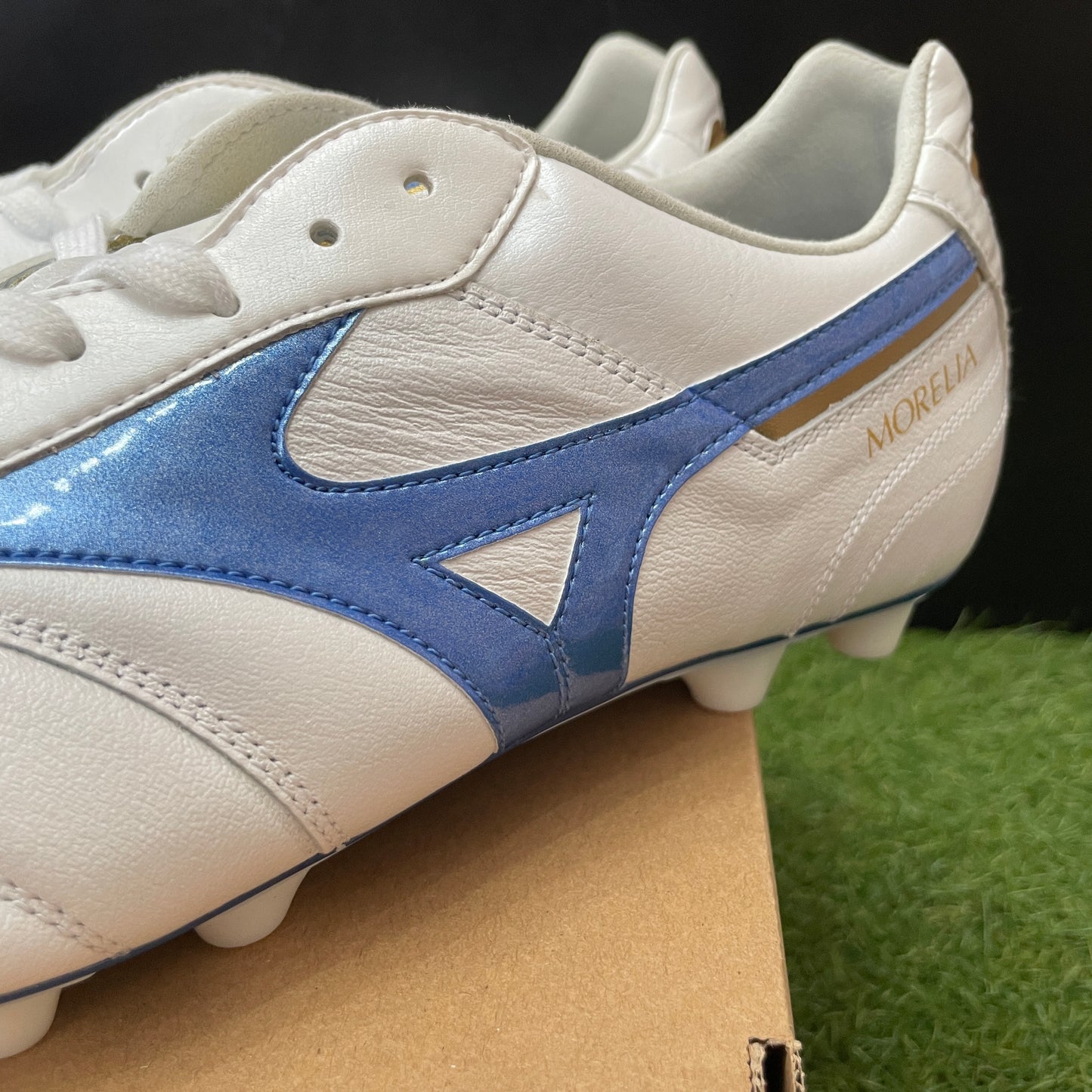 日本未発売 モレリア2 ELITE P1GA241225 海外仕様 トップモデル MUGEN PACK