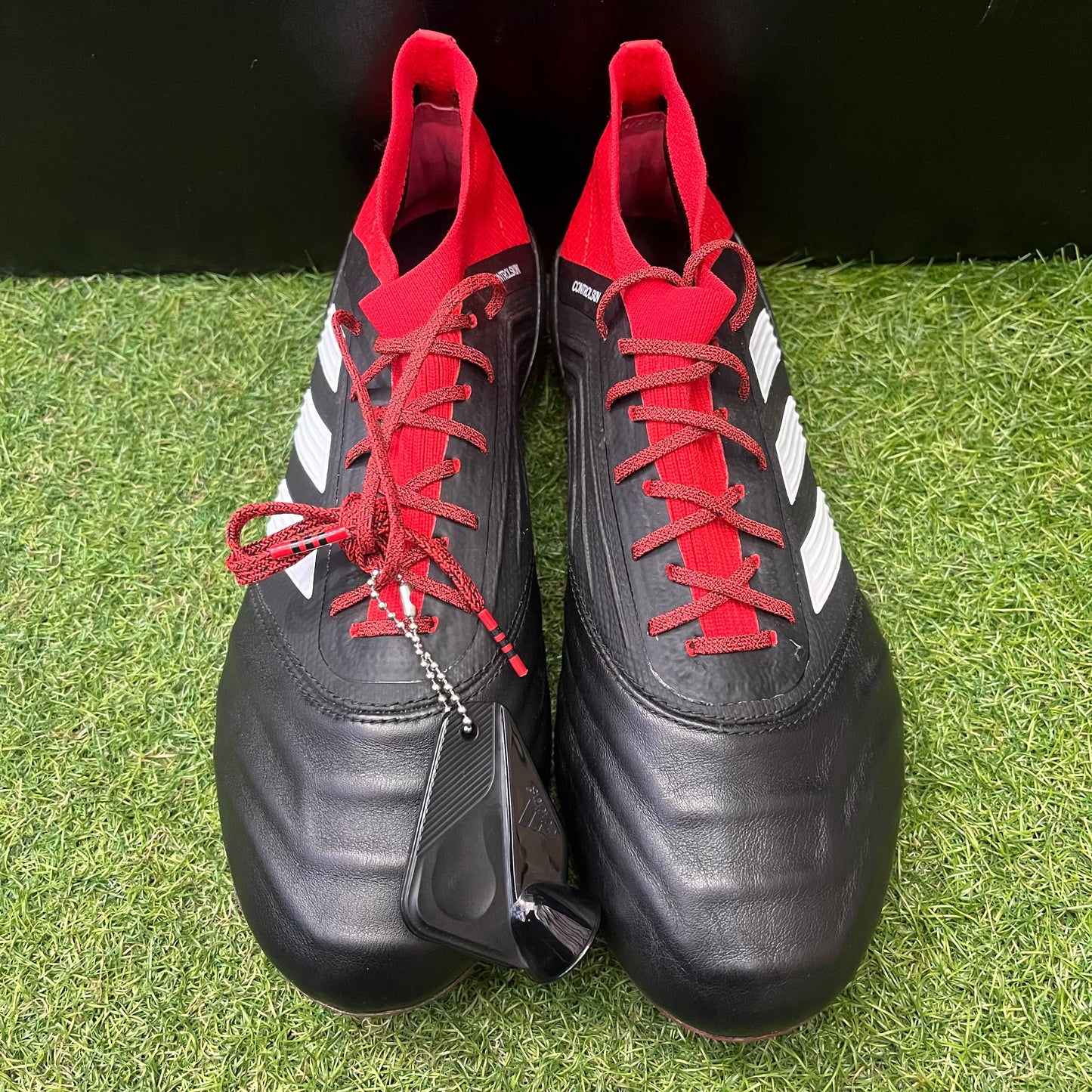 26.0cm Used Goods中古スパイクPredator 19.1 LE SG