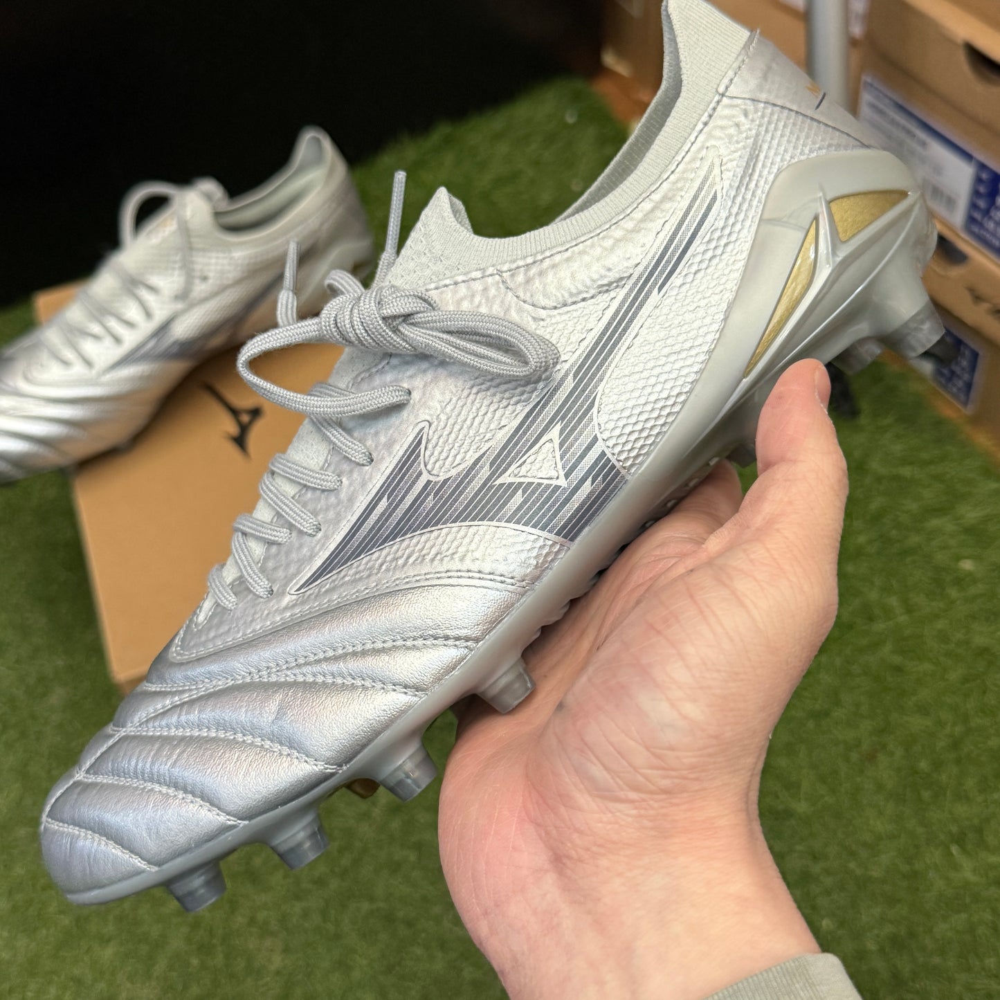 日本未発売 モレリアネオ4 β Elite P1GA254204 Morelia Neo 4 β ベータ PLATINUM SILVER パック プラチナム シルバー パック