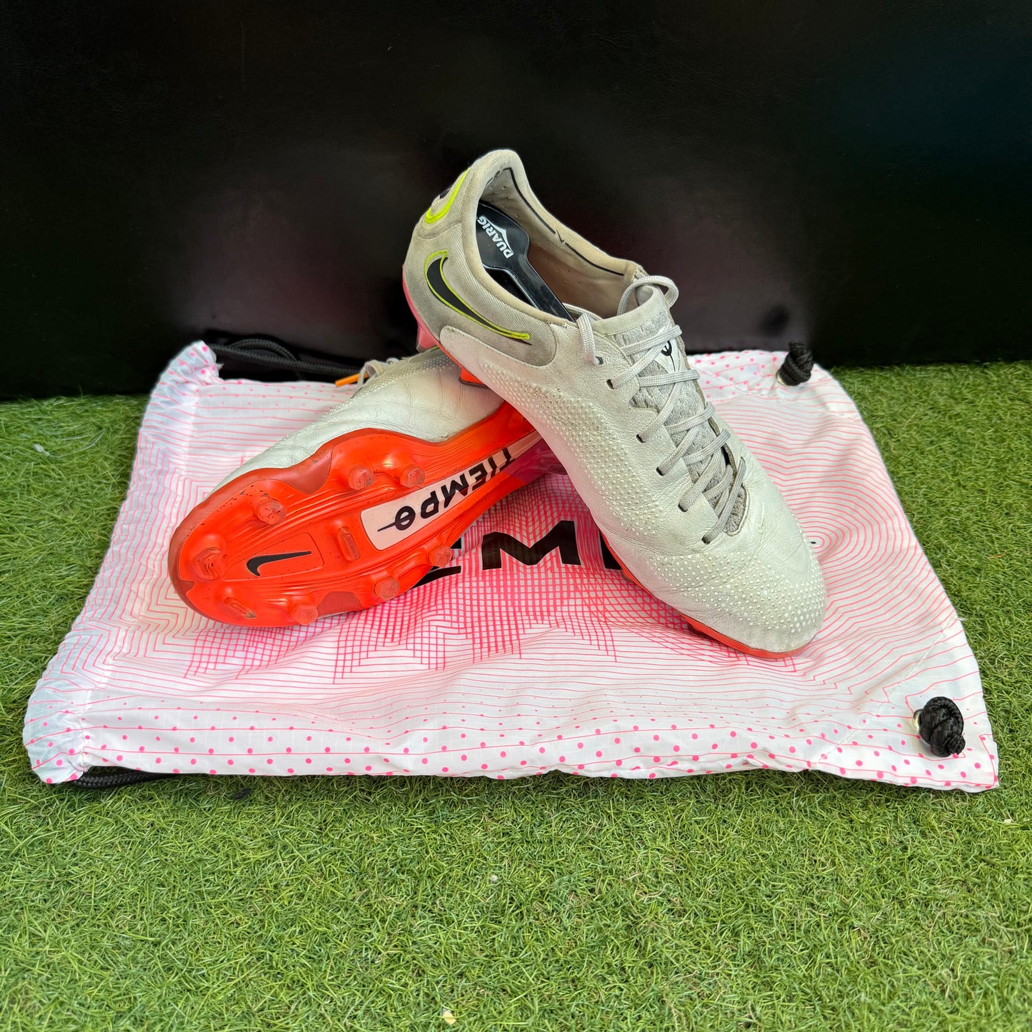 26.0 Used Goods中古スパイクTiempo Legend 9 FG ソール折れ