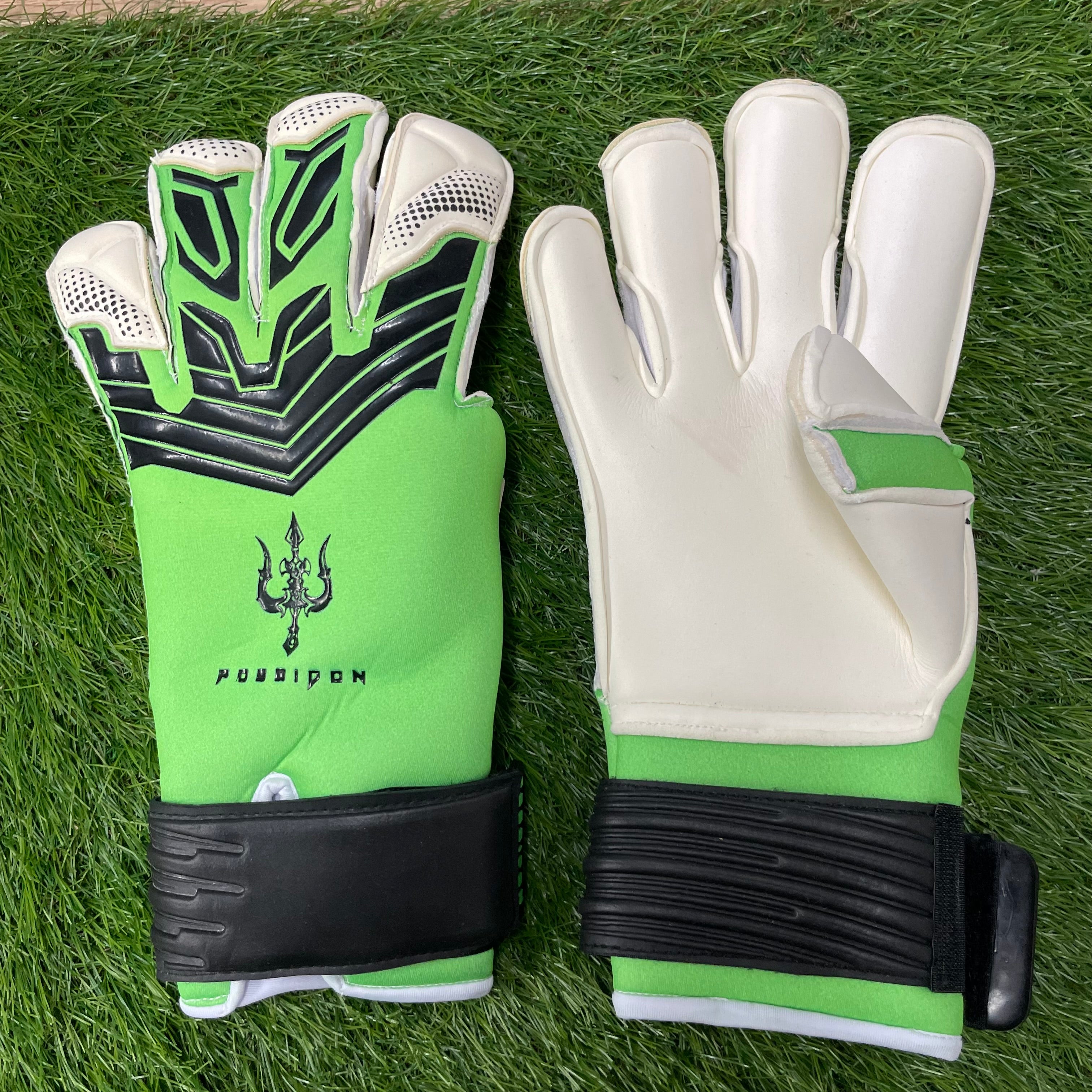 POSEIDON キーパーグローブ – 俺の足 サッカー用品セレクトショップ