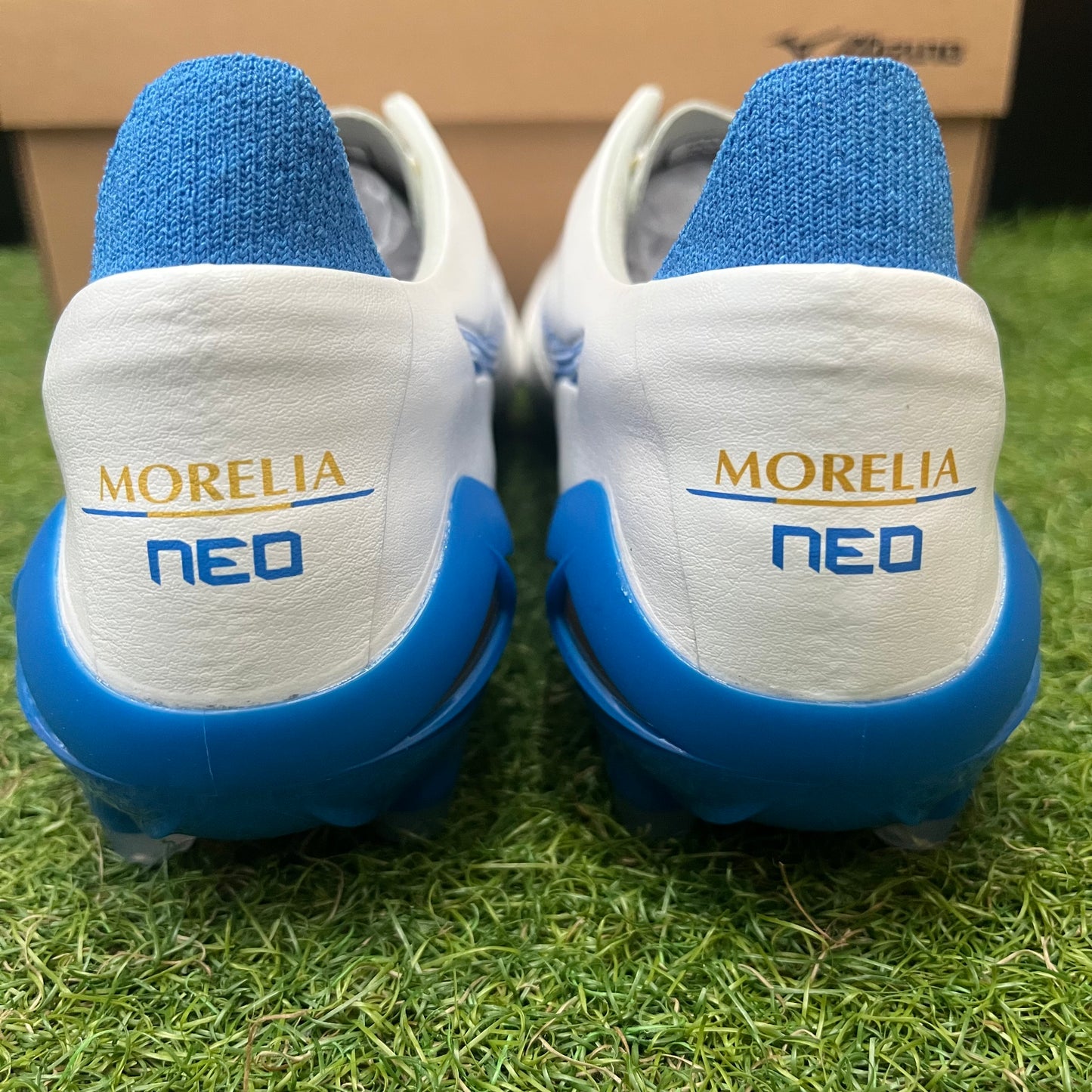 日本未発売 モレリアネオ4 エリート P1GA243225 Morelia Neo4 elite MUGEN PACK