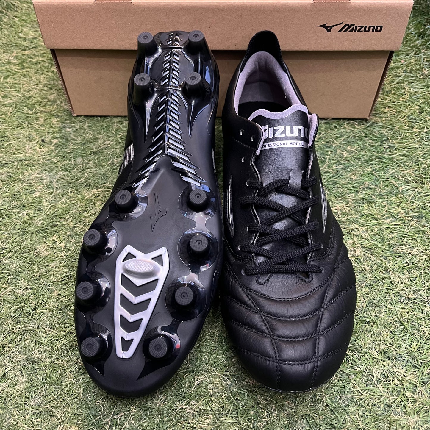 日本未発売 モレリアネオ4 エリート P1GA243203 Morelia Neo4 elite