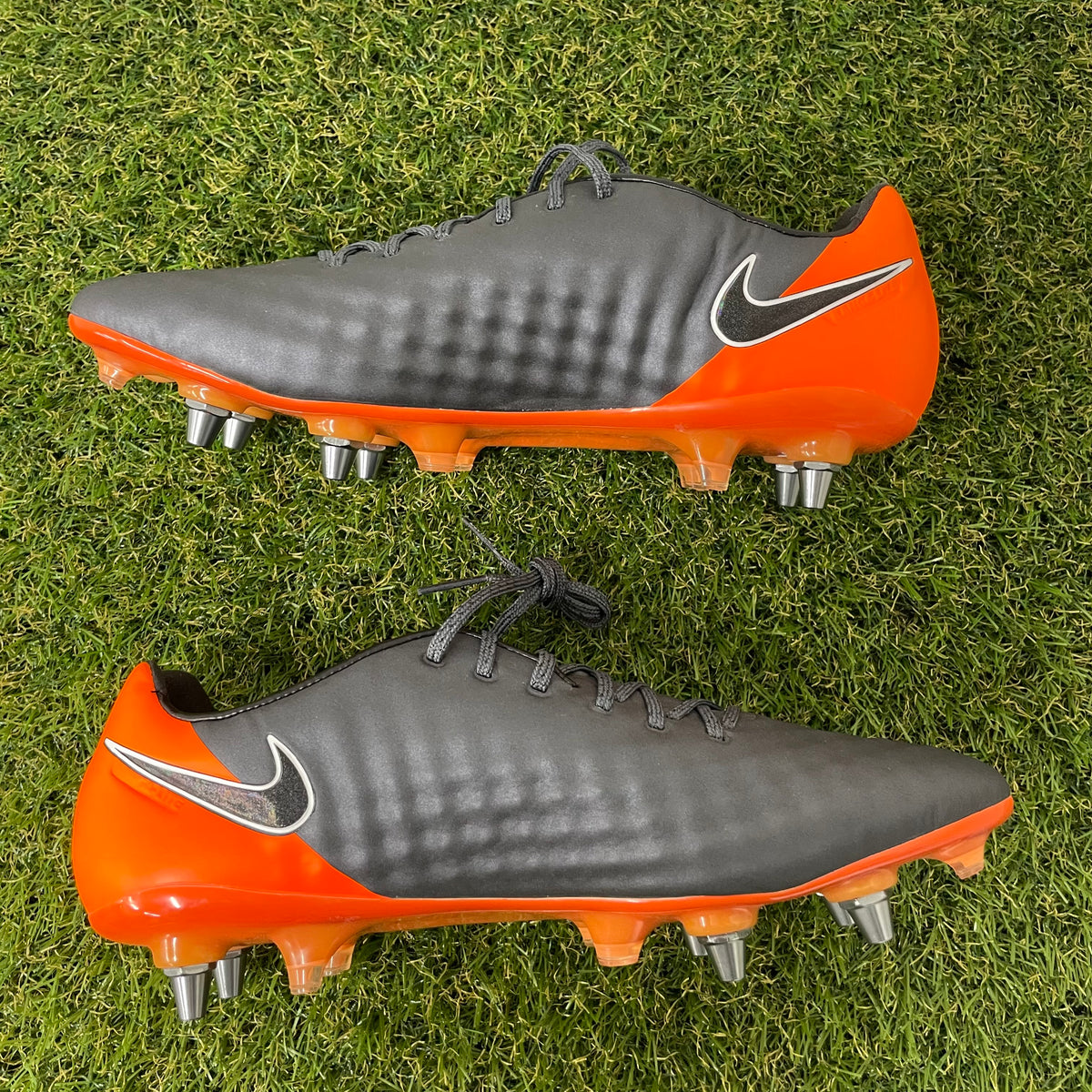 【箱無し】MAGISTA OPUS 2 SG-PRO 27.5 cm AH7405 081