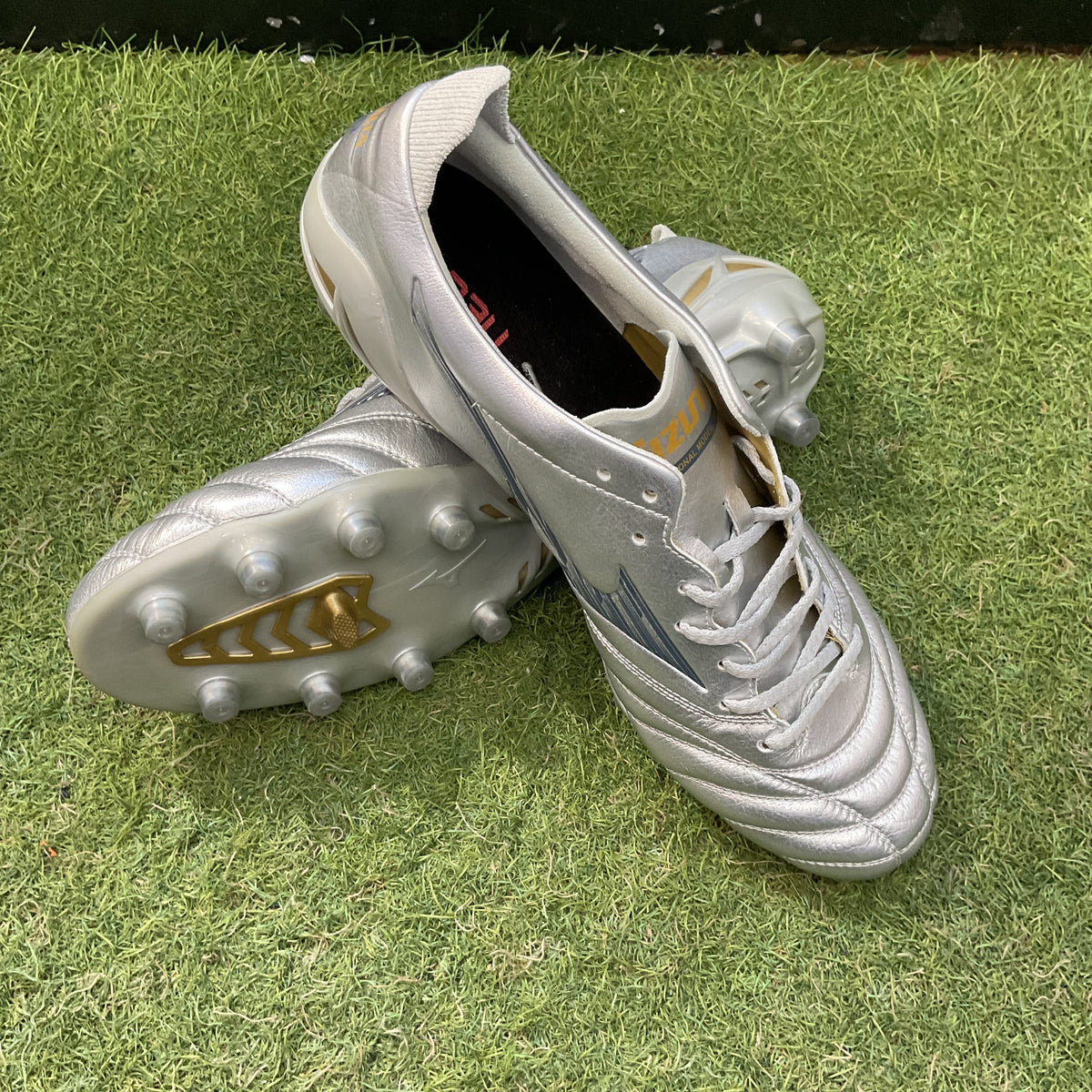 【箱無し】ミズノ モレリアネオ4 ELITE Mizuno Morelia Neo 4 ELITE P1GA253204