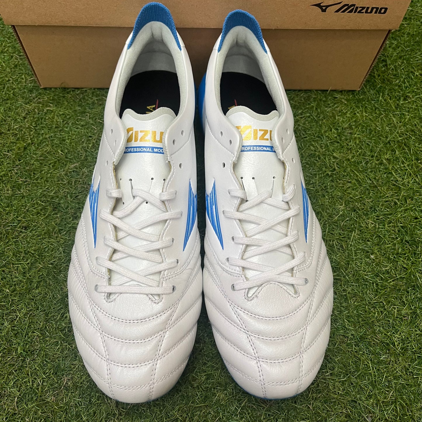 日本未発売 モレリアネオ4 エリート P1GA243225 Morelia Neo4 elite MUGEN PACK