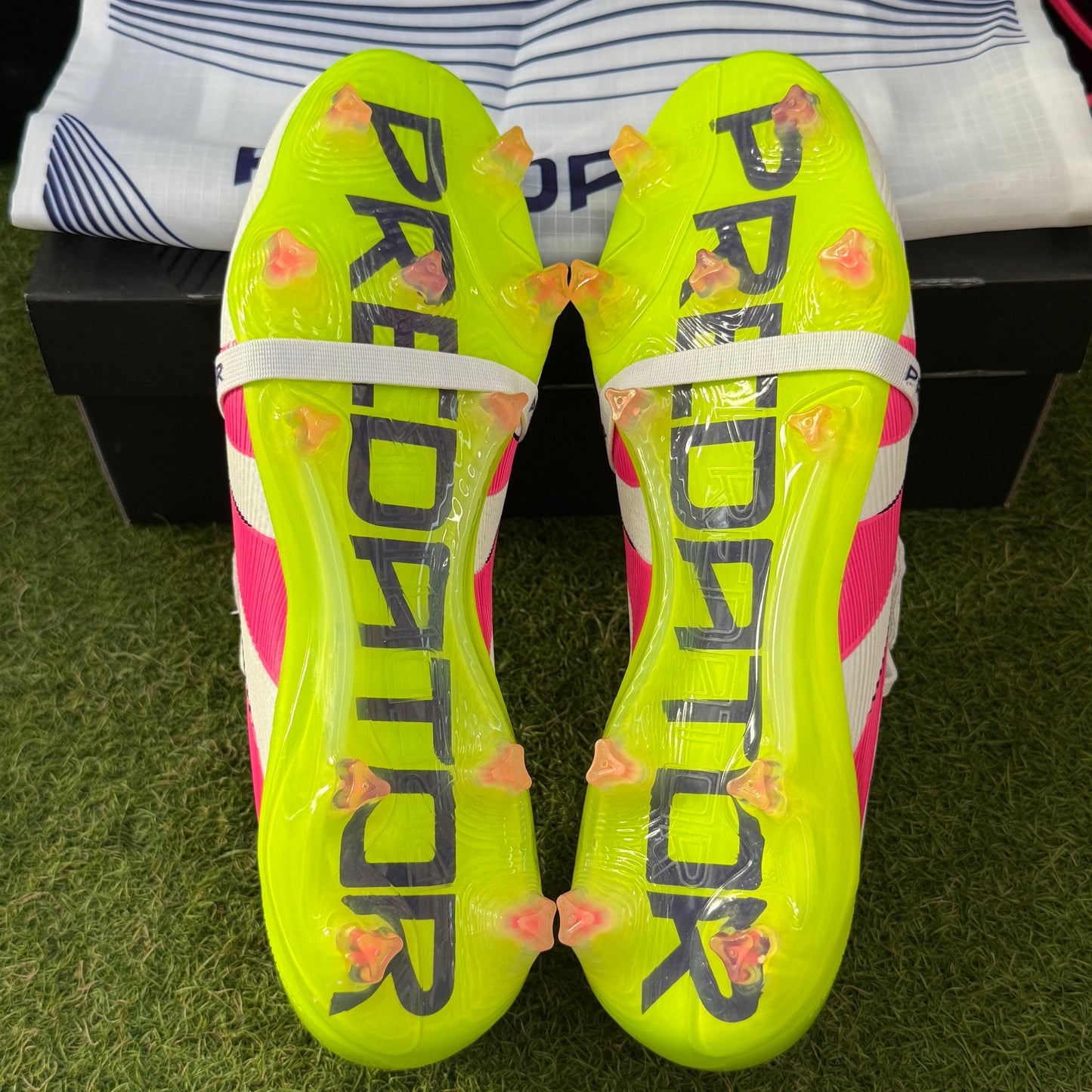 通販限定 Predator Elite FG FT プレデター ID8967 ロングタン