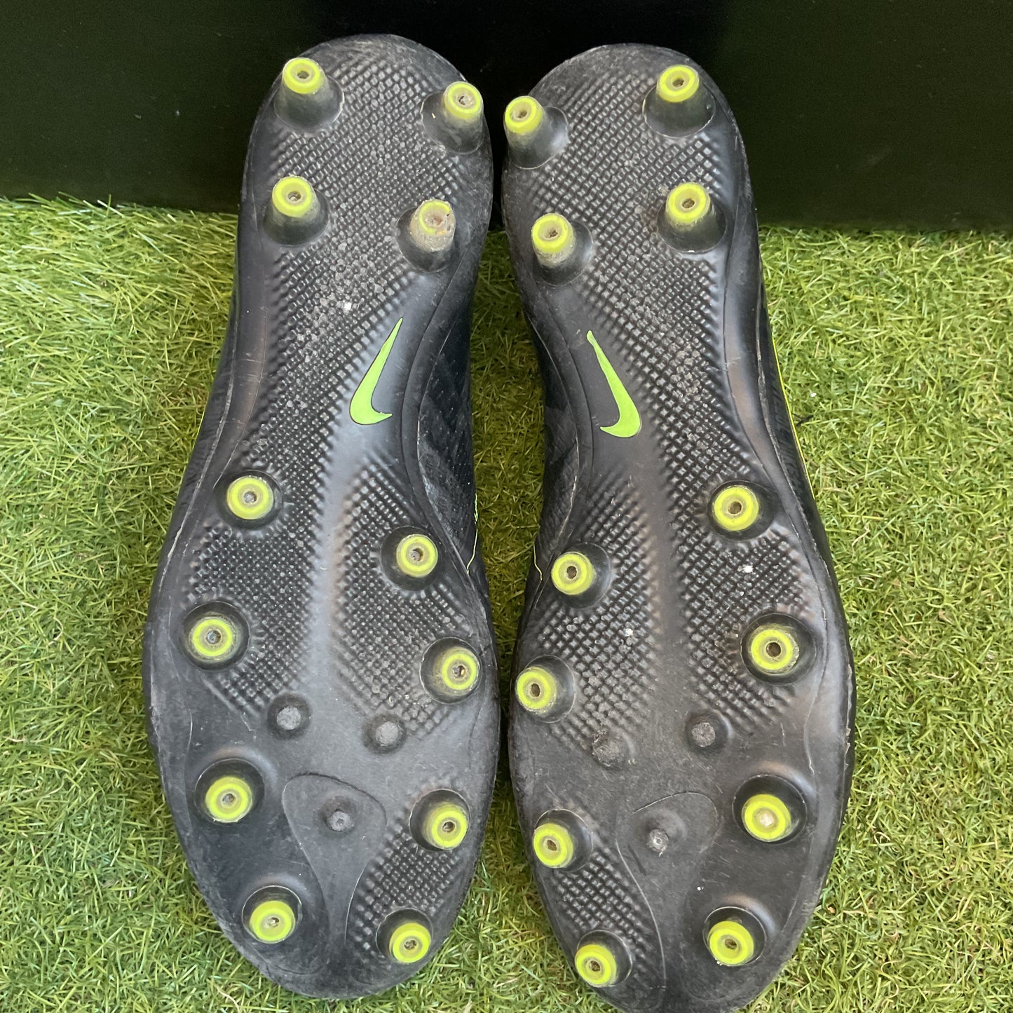 26.0 cm Used Goods中古スパイクPhantom Venom AG-PRO