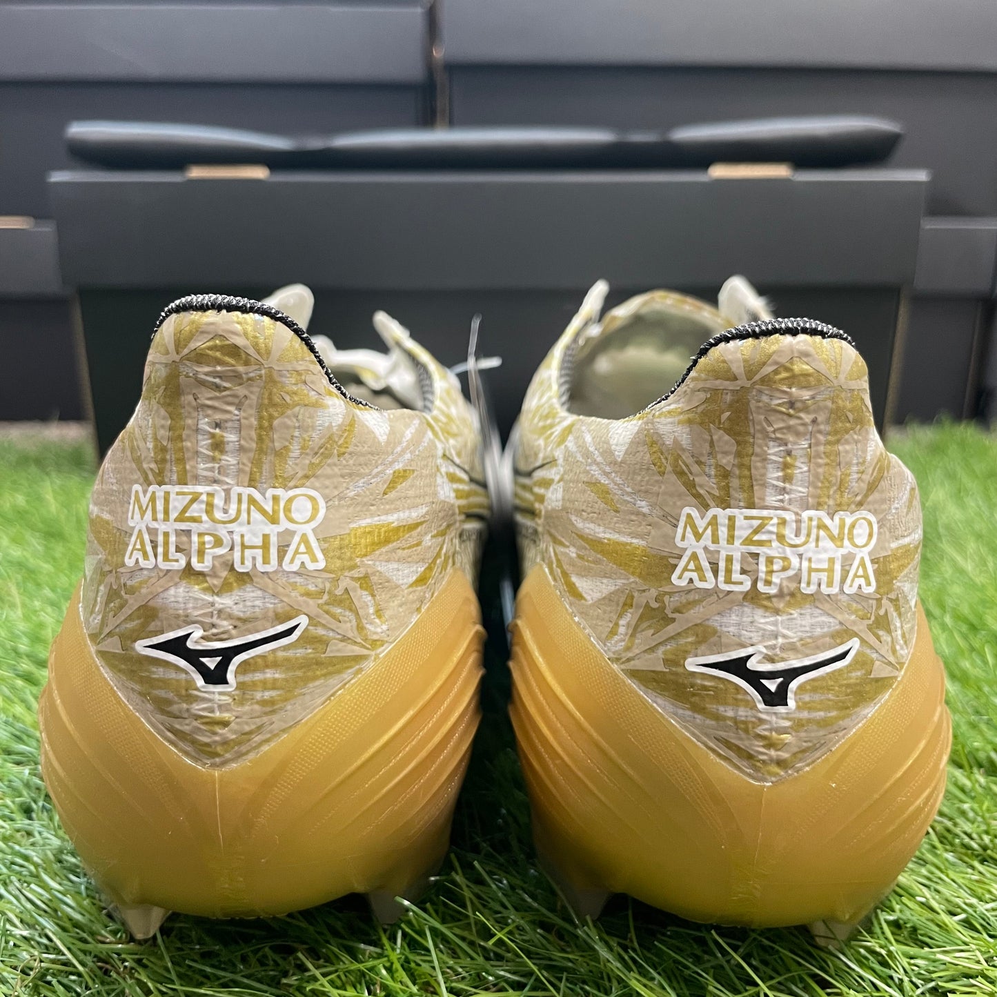 Mizuno α JAPAN P1GA246050