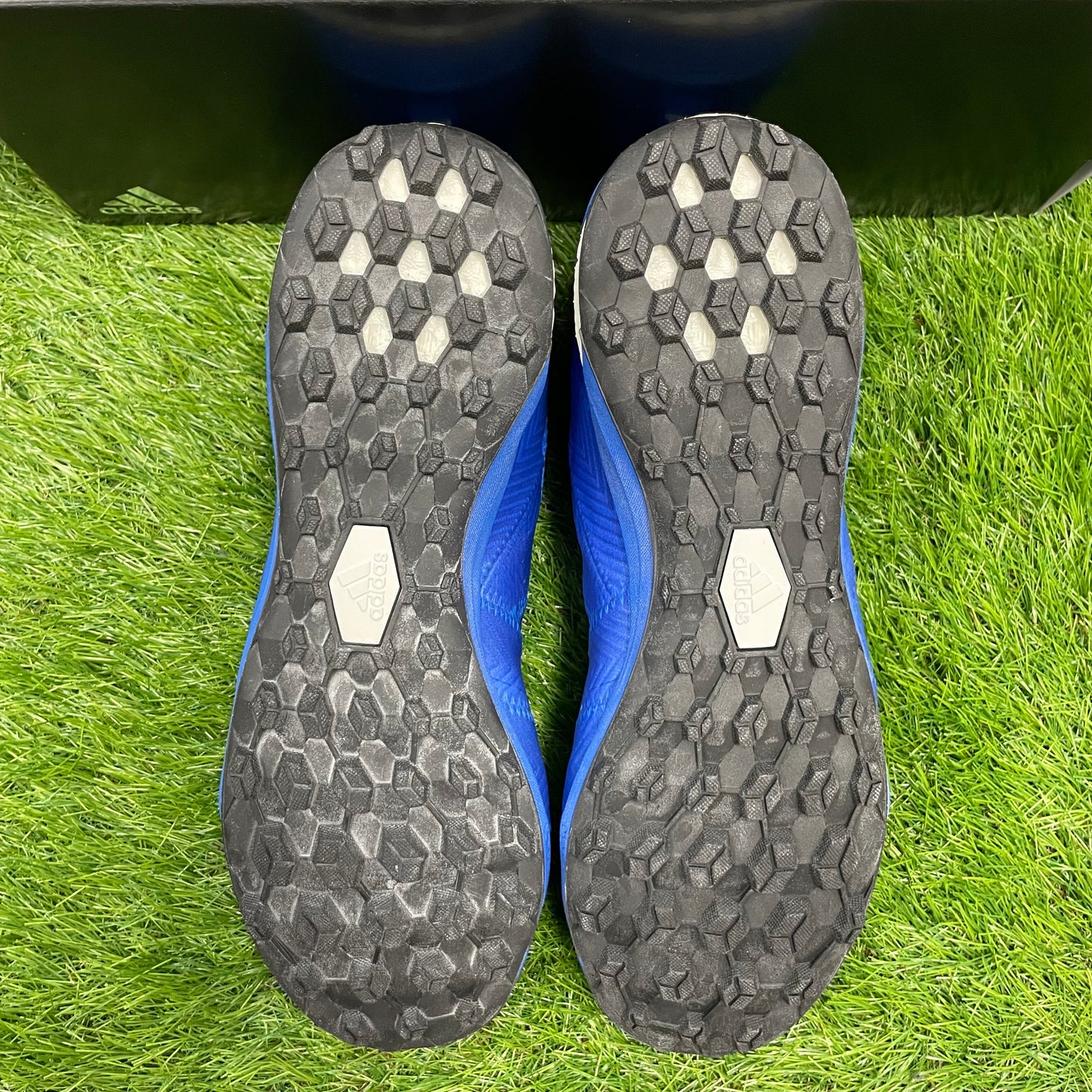 NEMEZIZ TANGO 18+TF DB2466