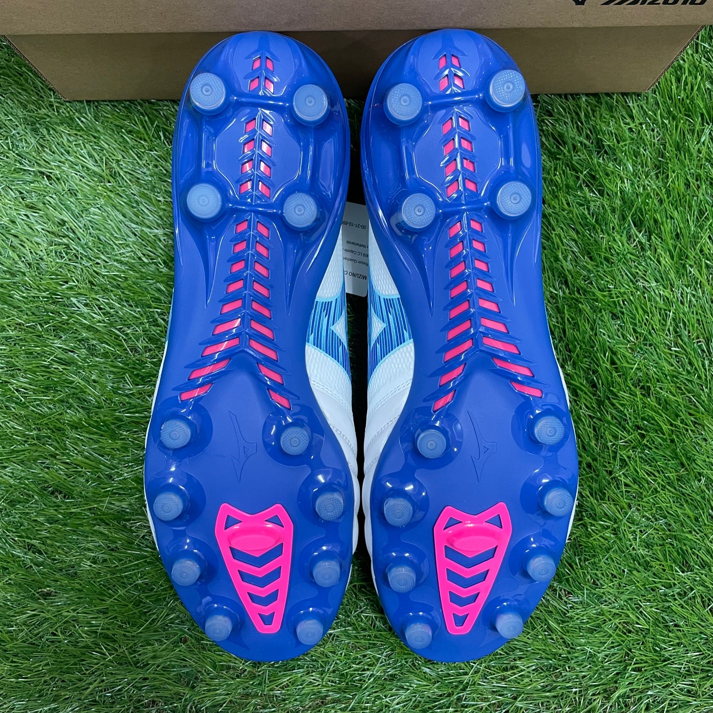 日本未発売 モレリアネオ4 β Elite P1GA254225 morelia neo 4
