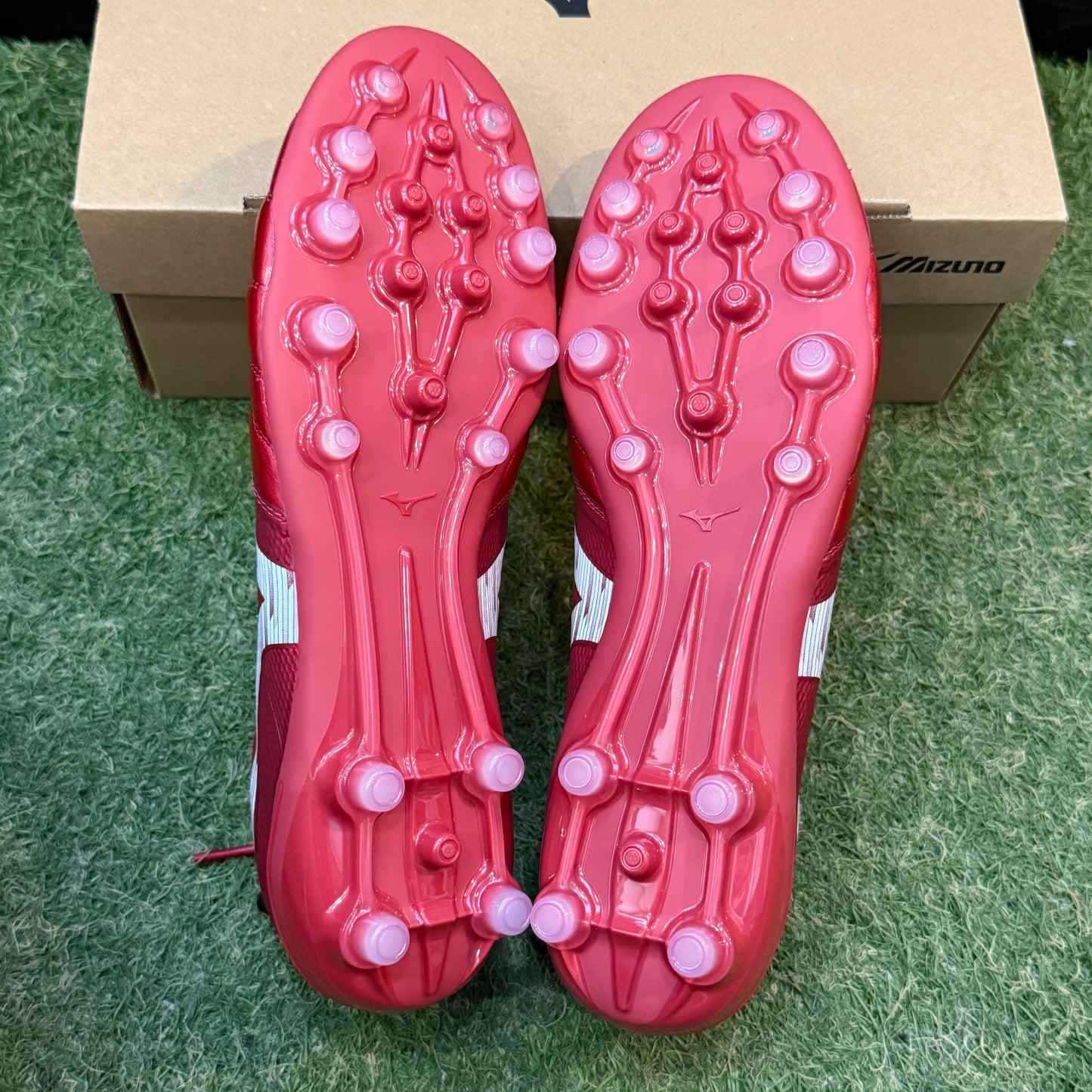日本未発売 モレリアネオ4 エリート AG P1GA253360 Morelia Neo4 elite ルビーレッドパック