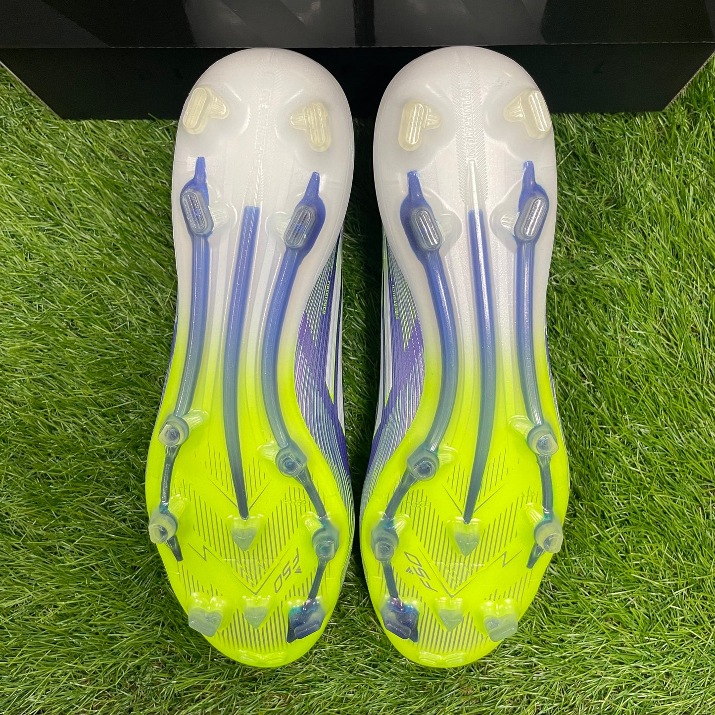 F50 ELITE FG JH7615