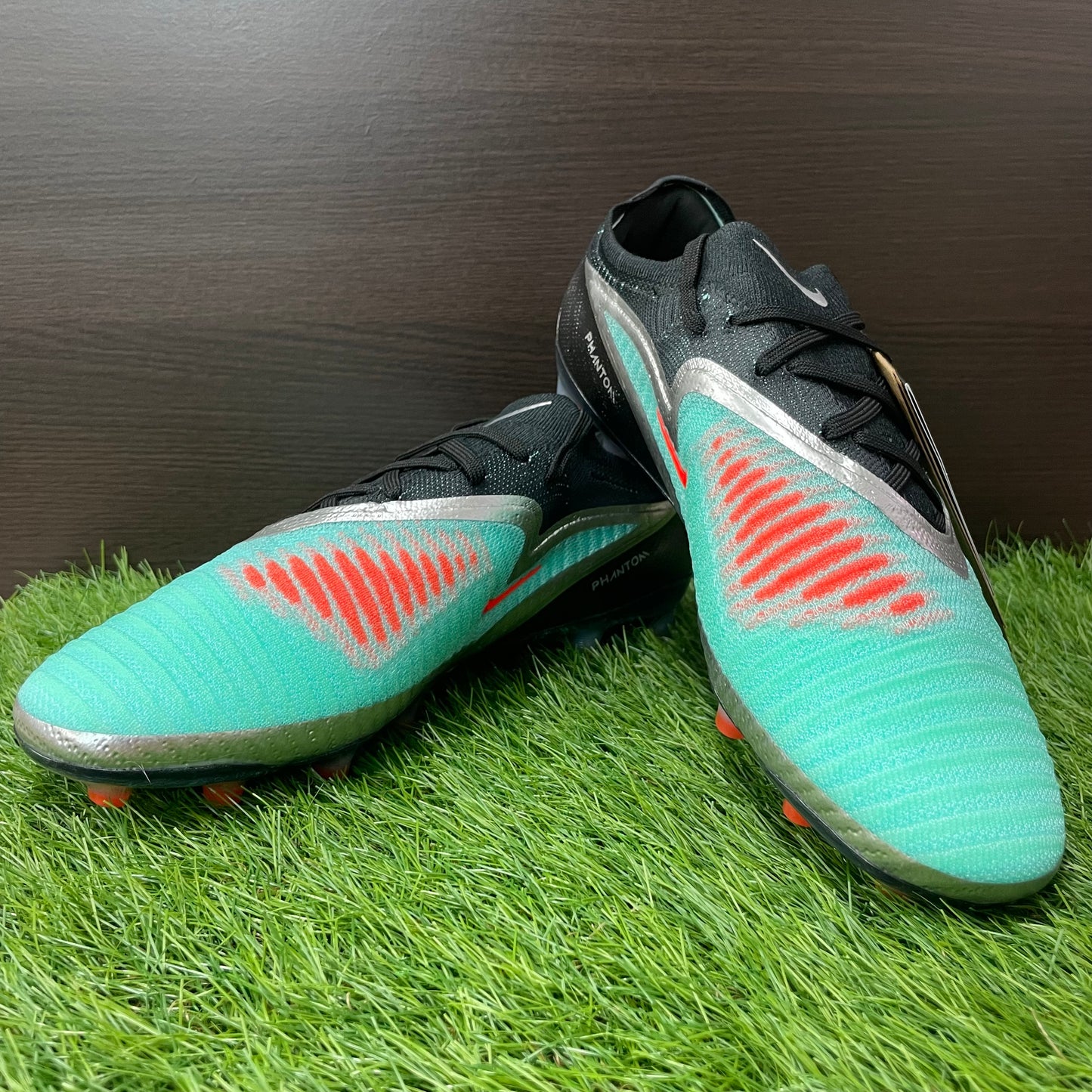 ファントム 6 LOW ELITE LE AG-PRO IH3862 001