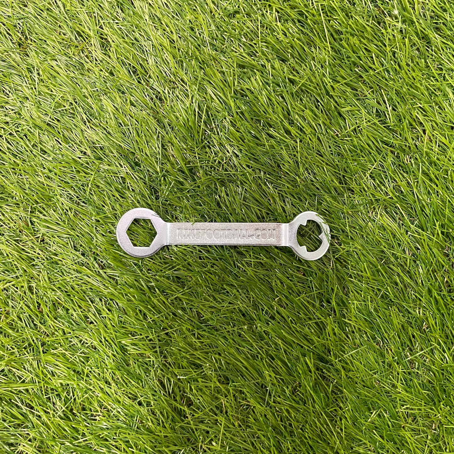 Tiempo LEGEND 10 ELITE SG-PRO LV8 P HV3771 300