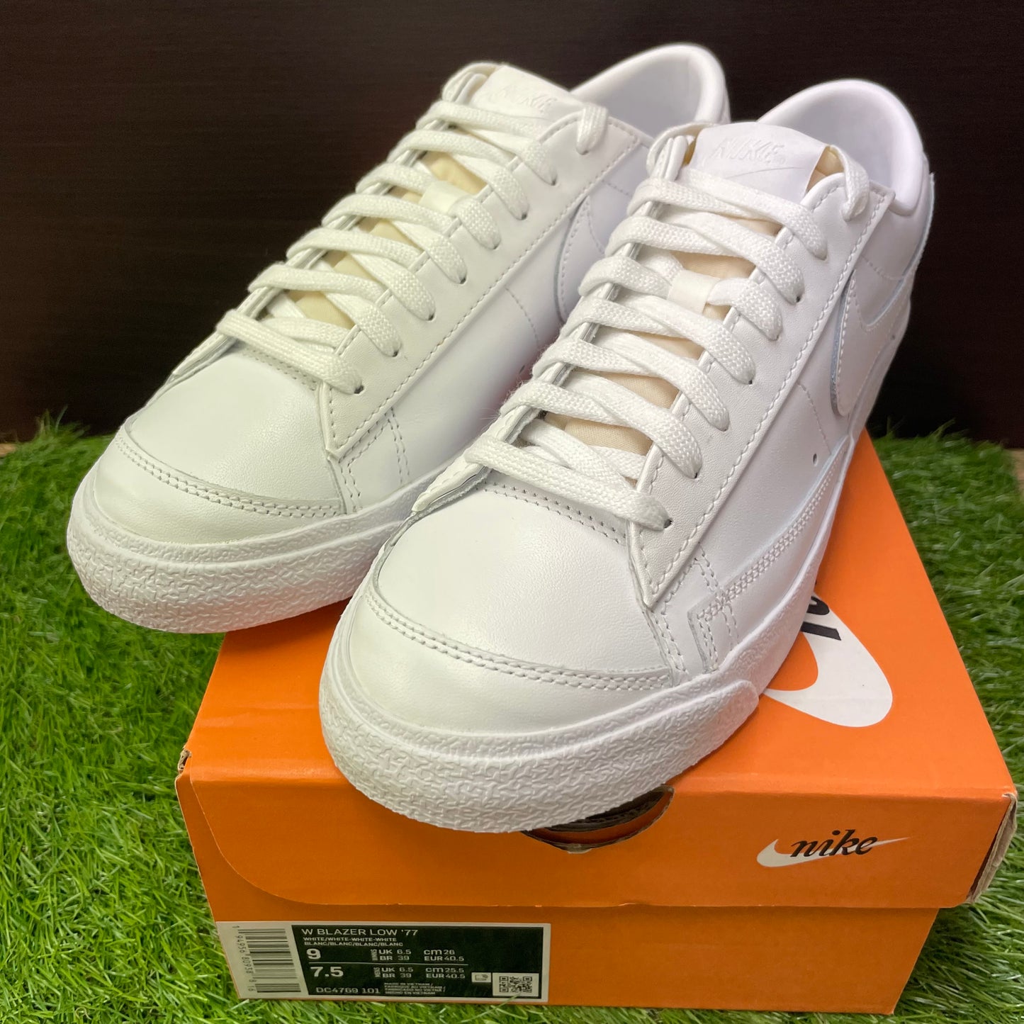 W BLAZER LOW ‘77 DC4769 101