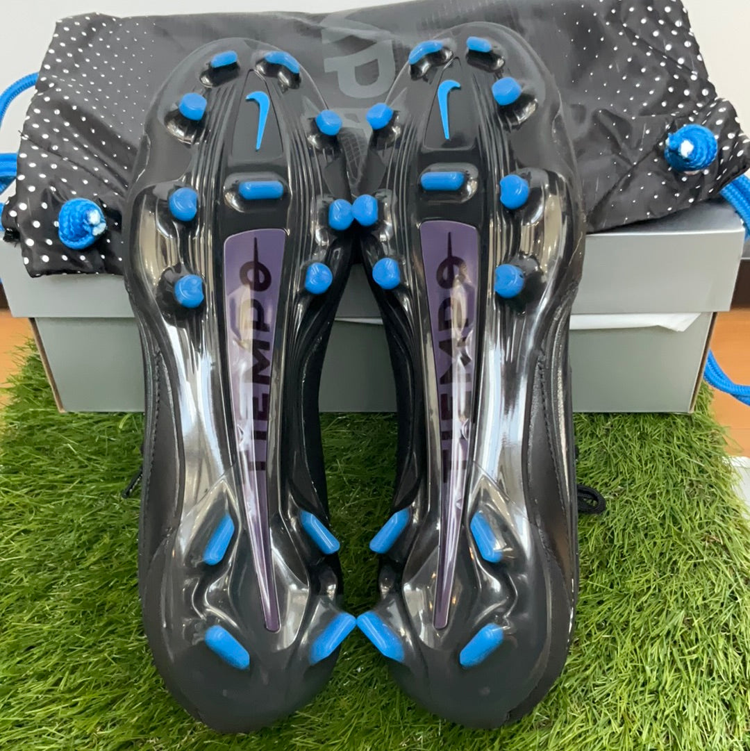 Tiempo Legend 9 FG ACC CZ8482 121