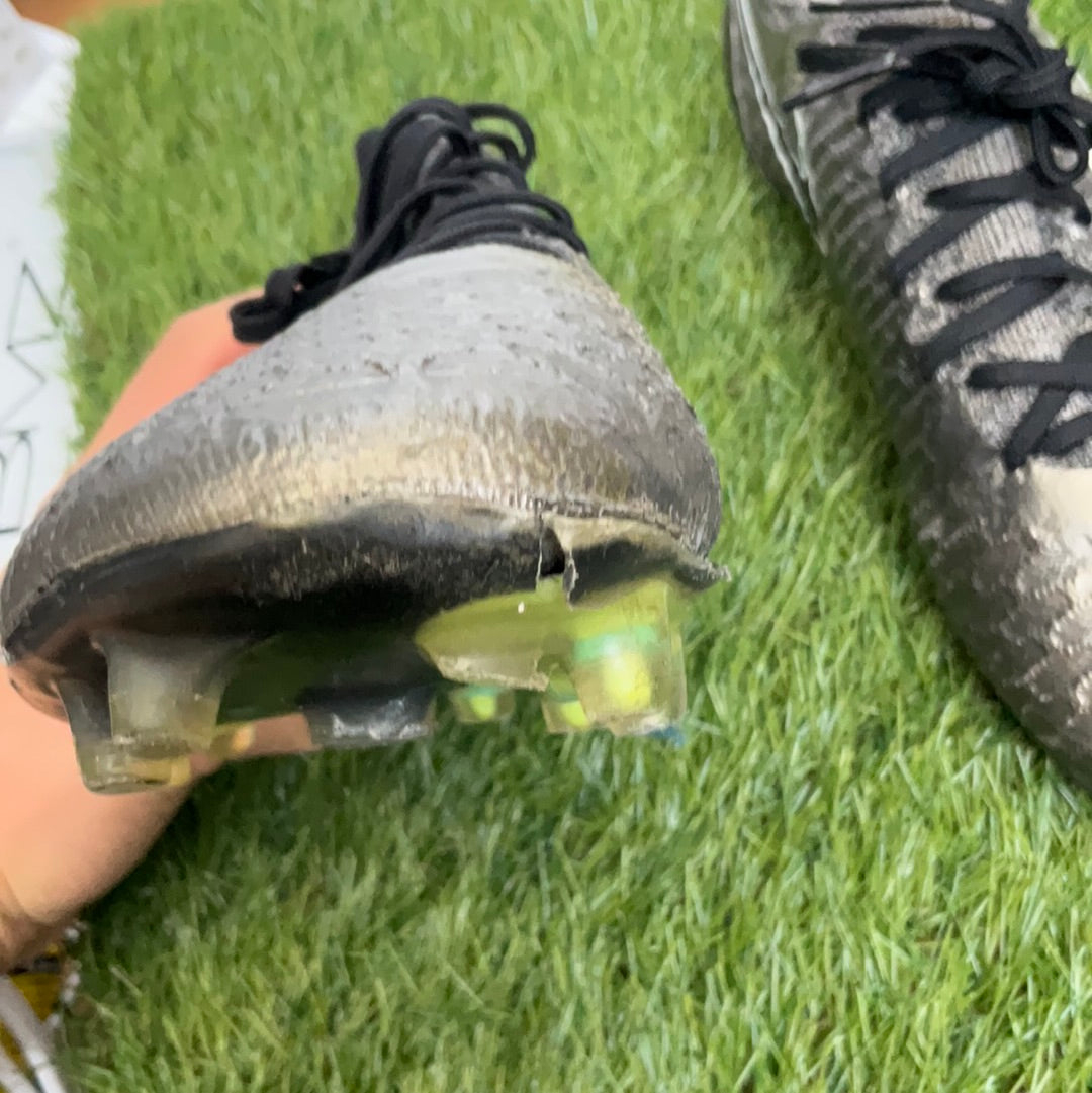Used Goods中古スパイク Magista Obra FG