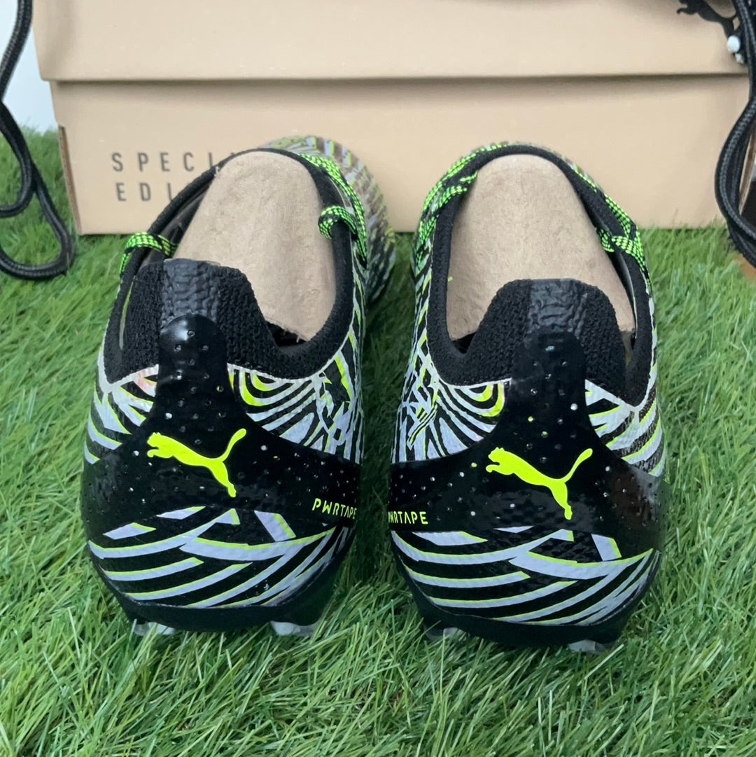 ULTRA ULTIMATE Teaser FG AG 107030 01