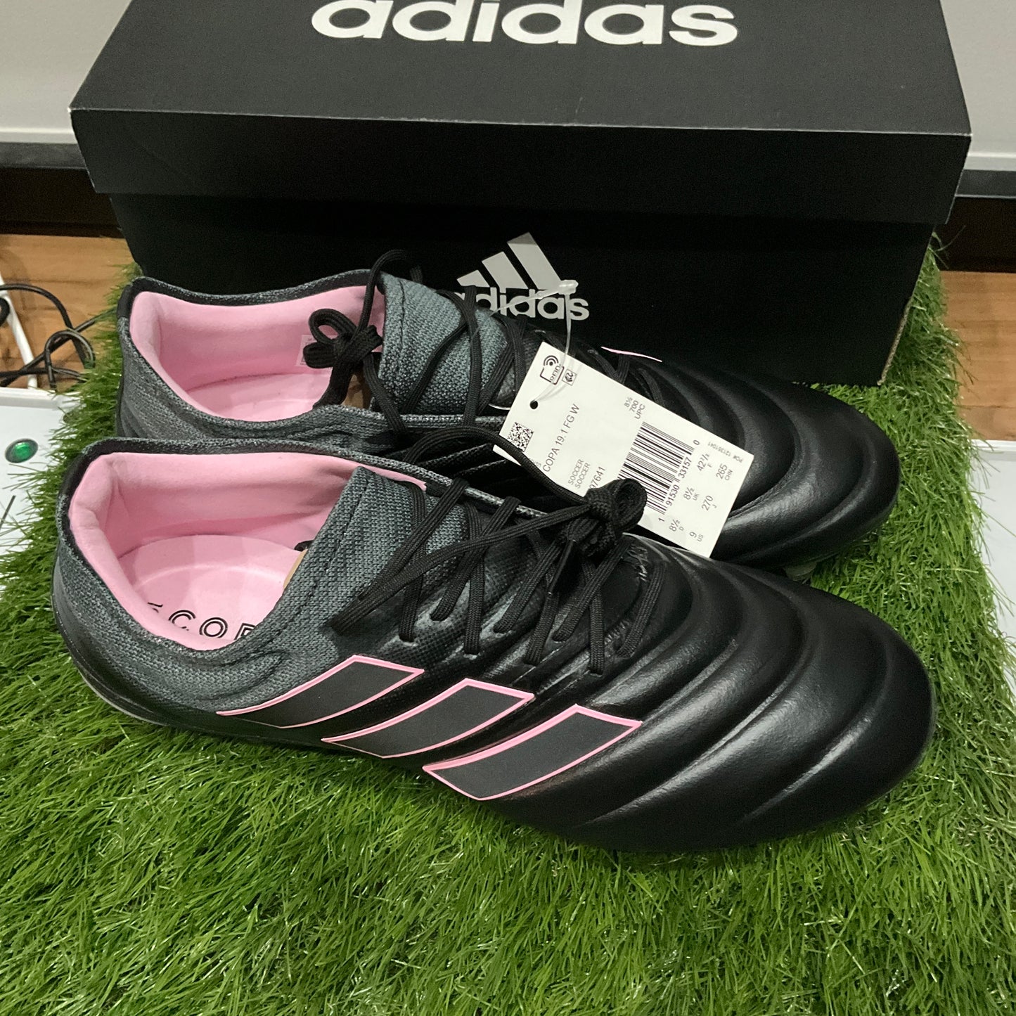 日本未発売 COPA 19.1 FG Woman's F97641