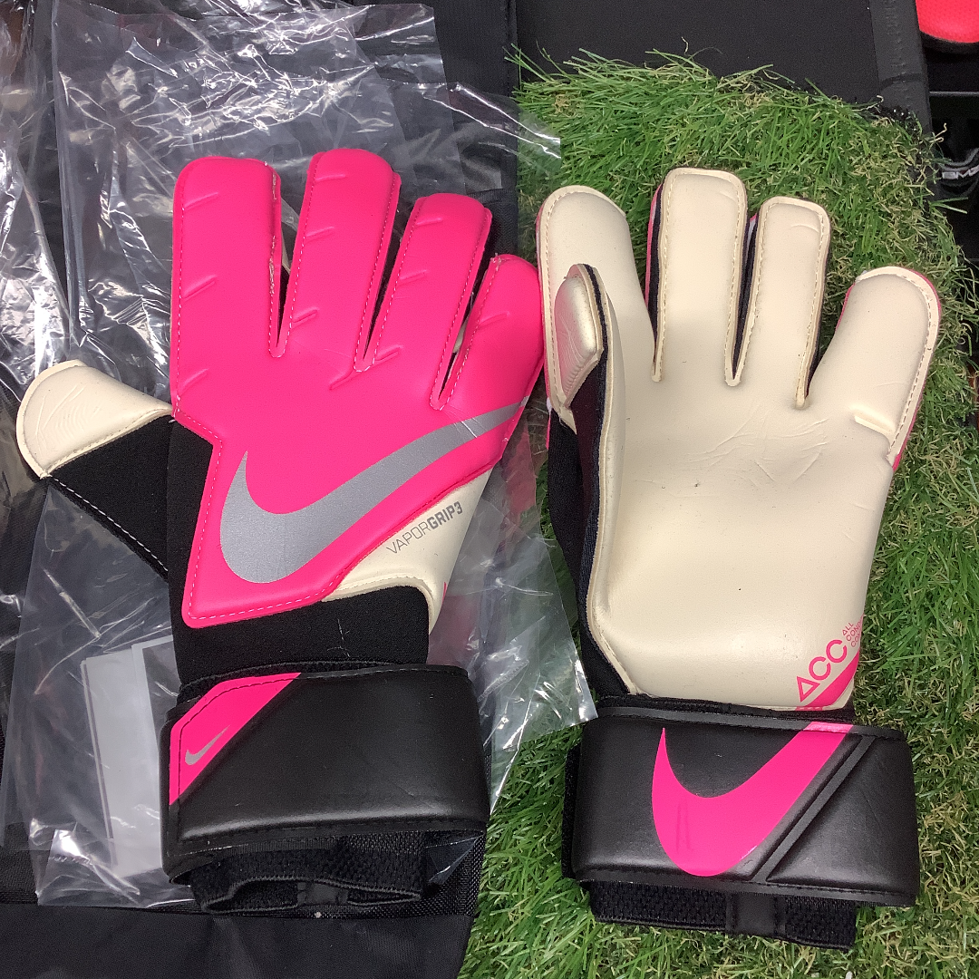 日本未発売カラー ヴェイパーグリップ3CN5650 620 – 俺の足 サッカー