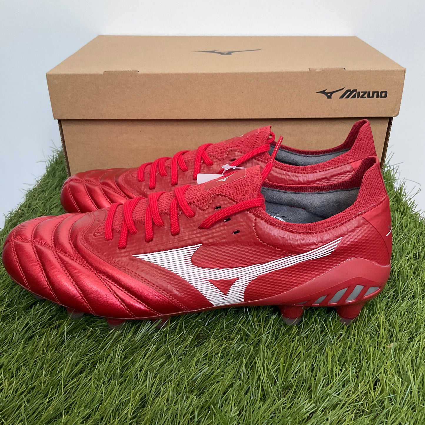 Morelia Neo 3 β Elite P1GA229160 Passion Red Beta