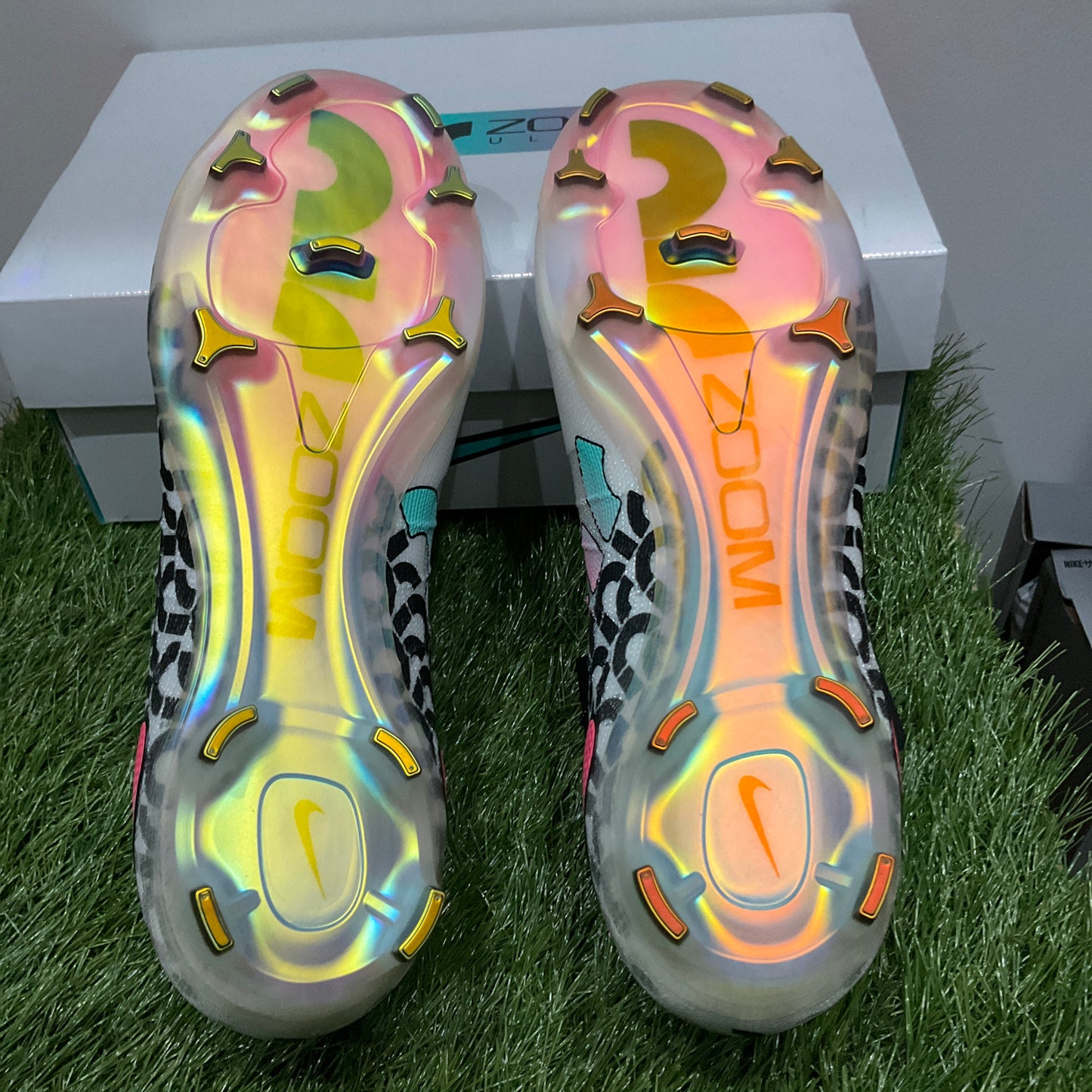 全世界1000足 AIR Zoom ULTRA SE FG CT6281 120