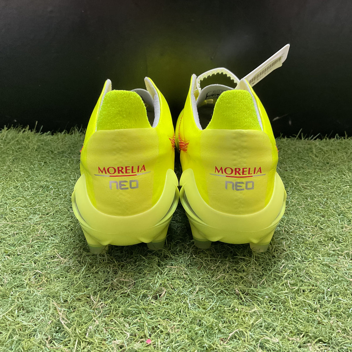 【箱無し】Morelia Neo4 Japan 27.0 P1GA243045