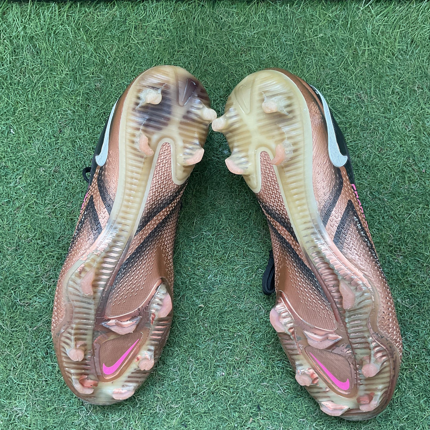 26.5 cm Used Goods中古スパイクPhantom GT2 Elite FG