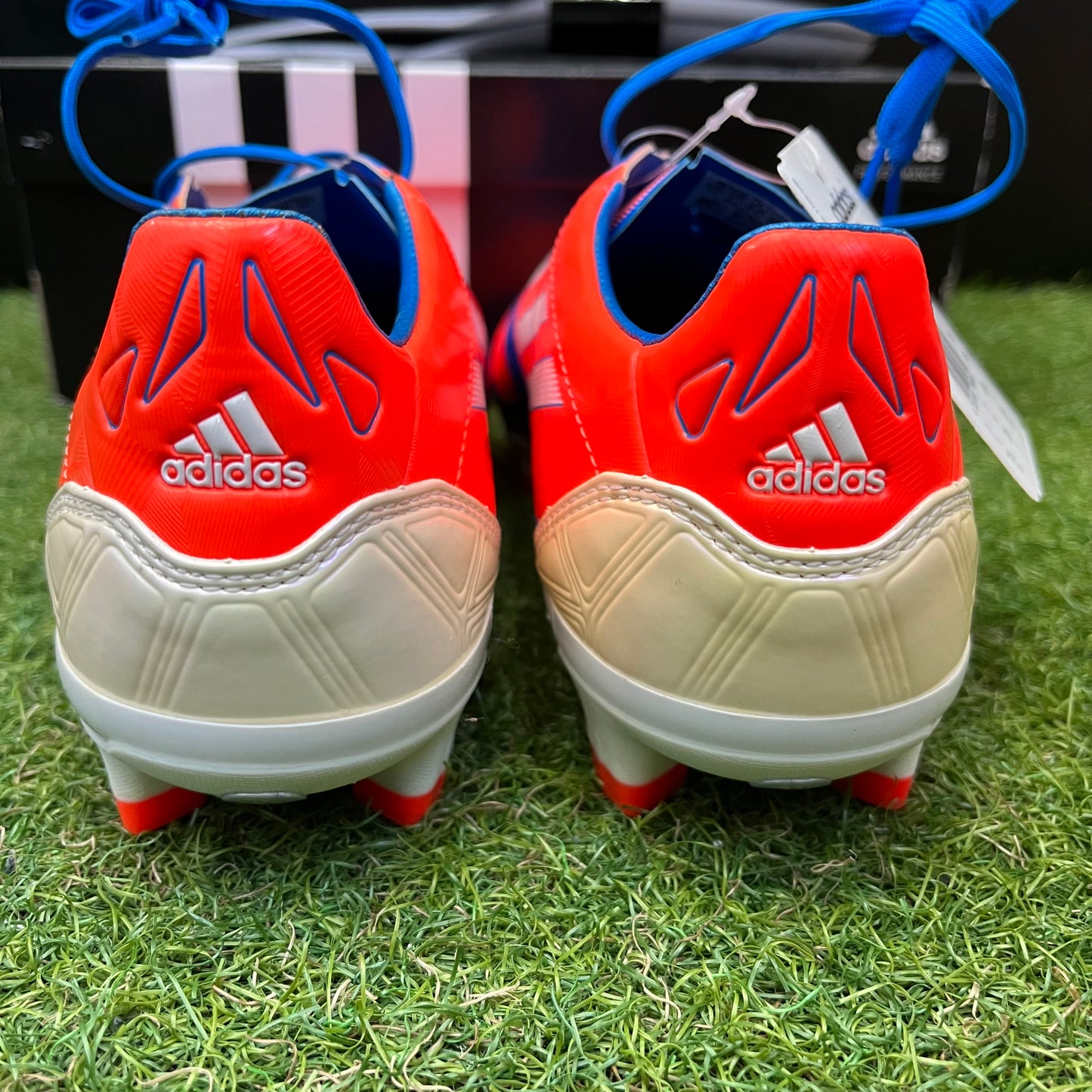 F50 adizero HG V21445