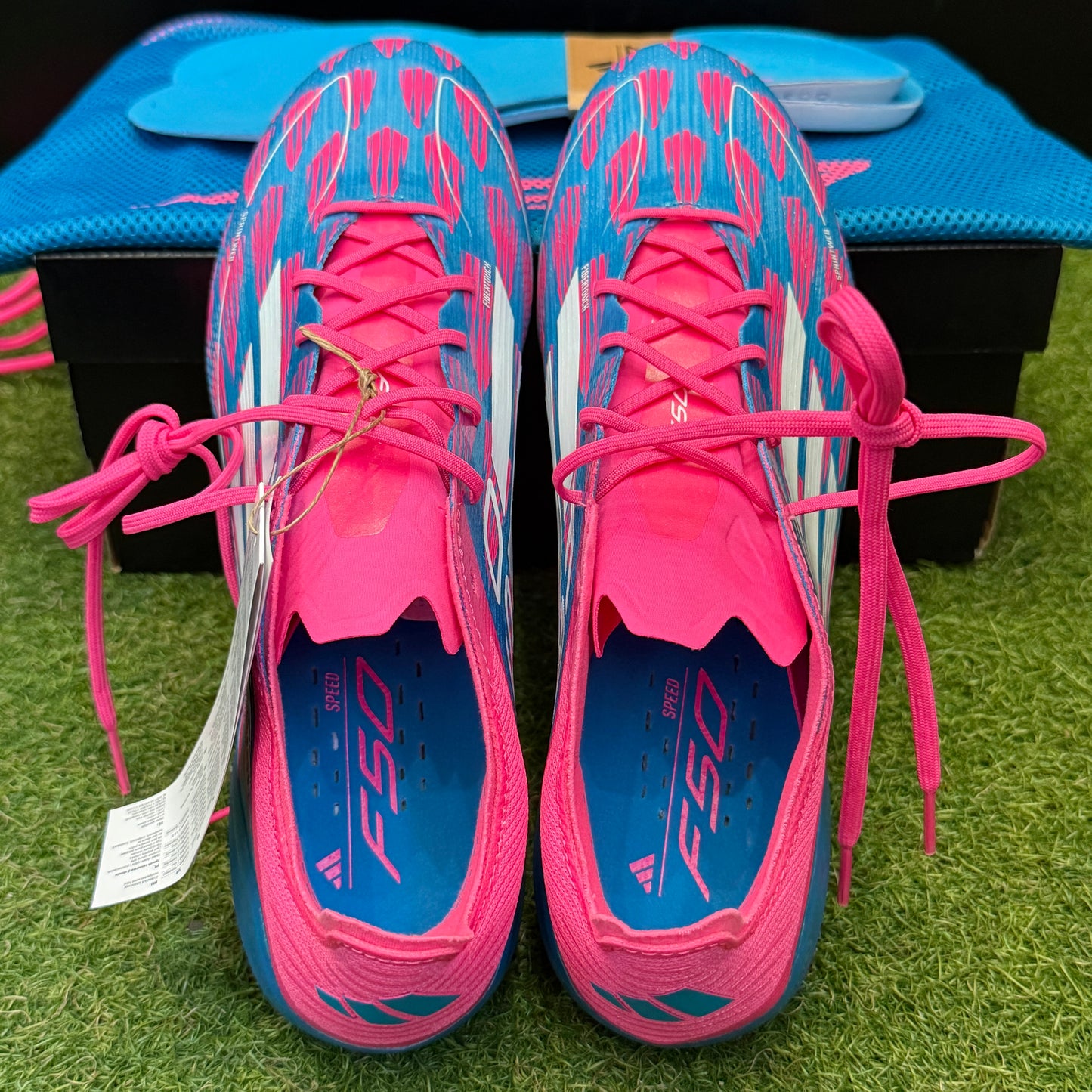 F50 FG 天然芝 アディダス IE3188 adizero4 復刻カラー