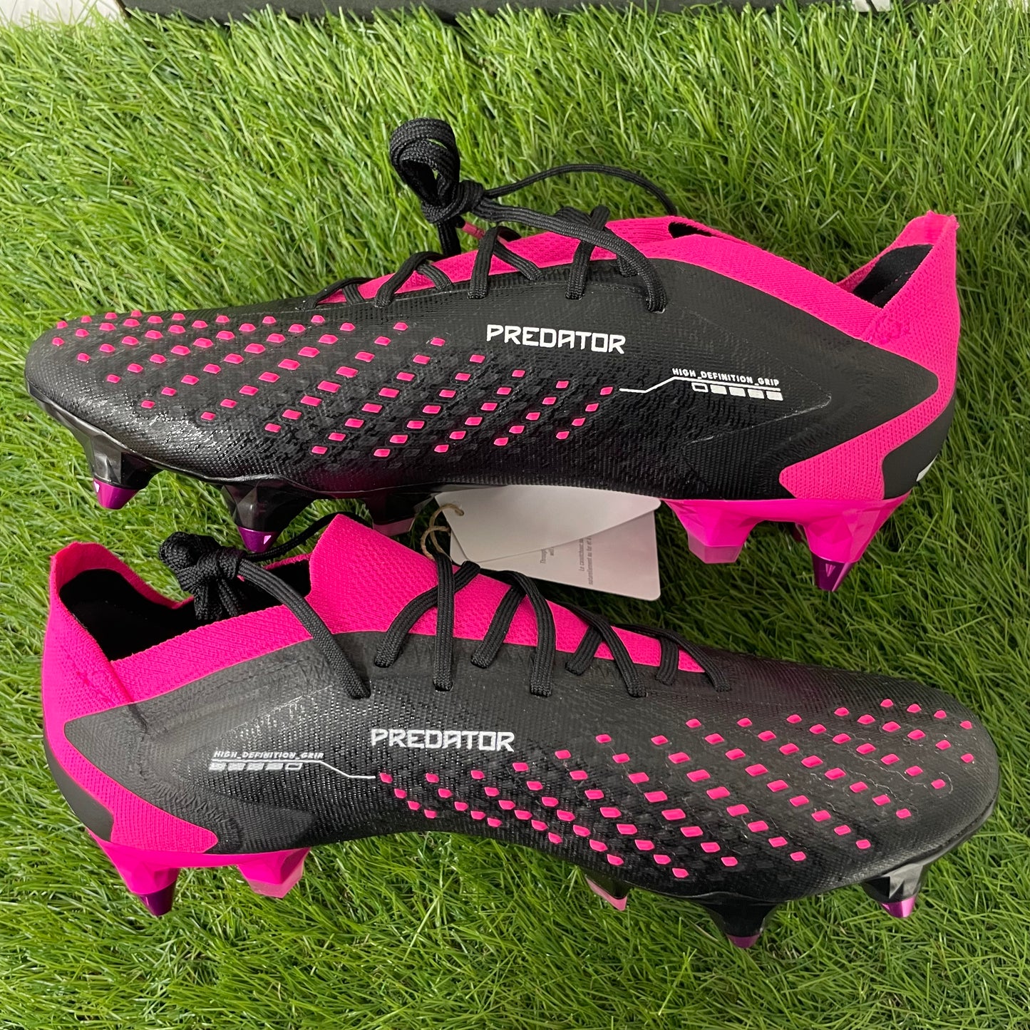 PREDATOR ACCURACY.1 L SG GW4584