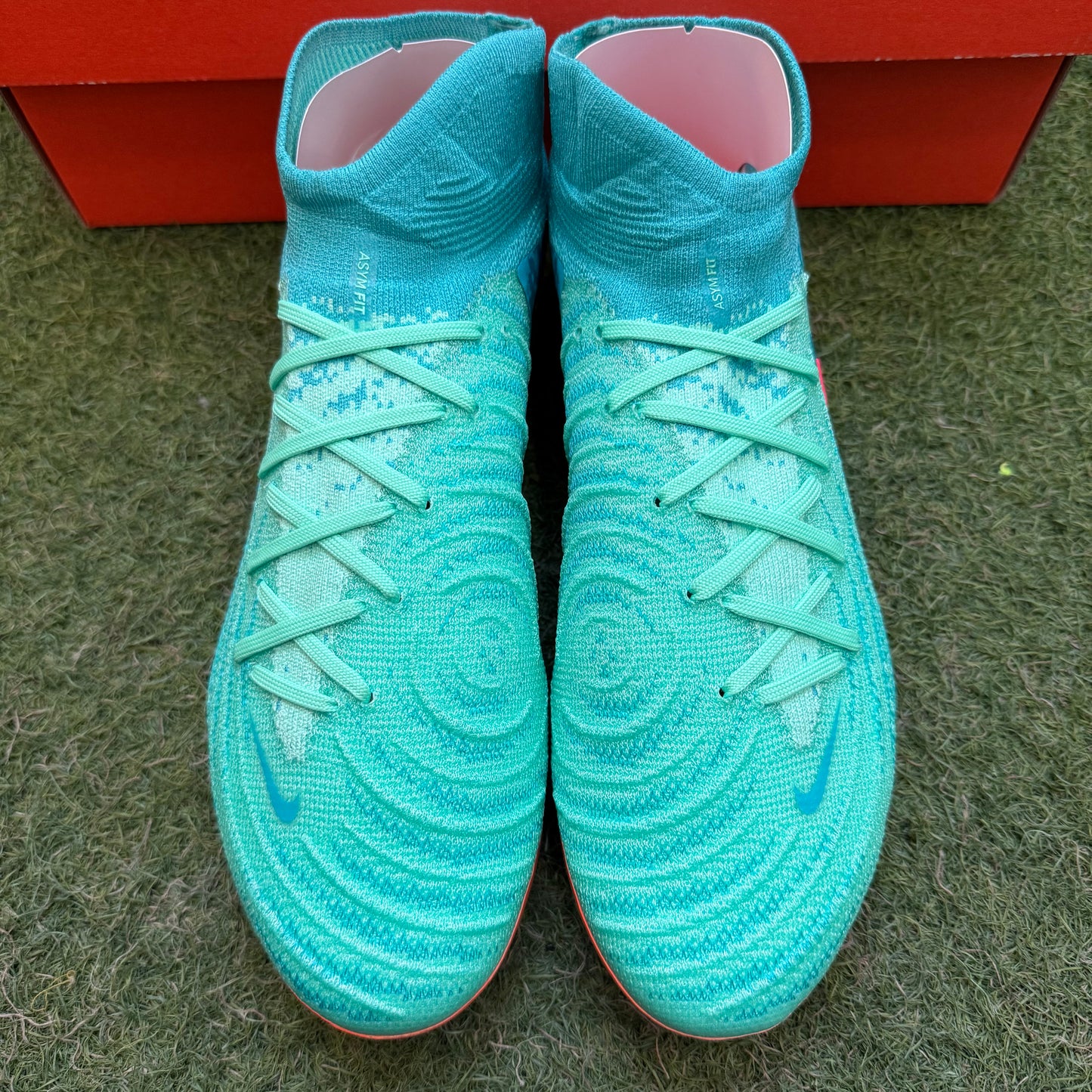 日本未発売 ファントムルナ 2 ELITE LV8 SG-PRO P FZ4950 300