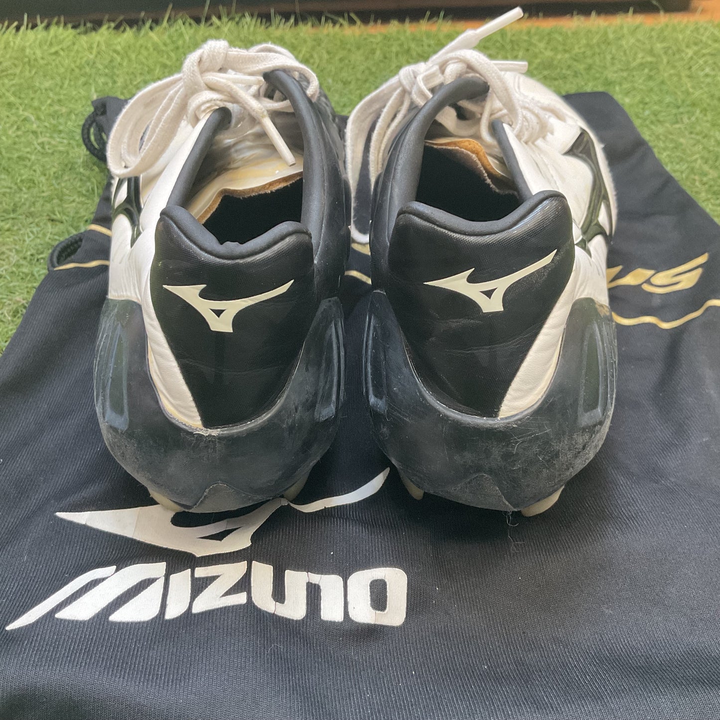 24.5 cm Used Goods中古スパイクWave IGNITUS 4 MD