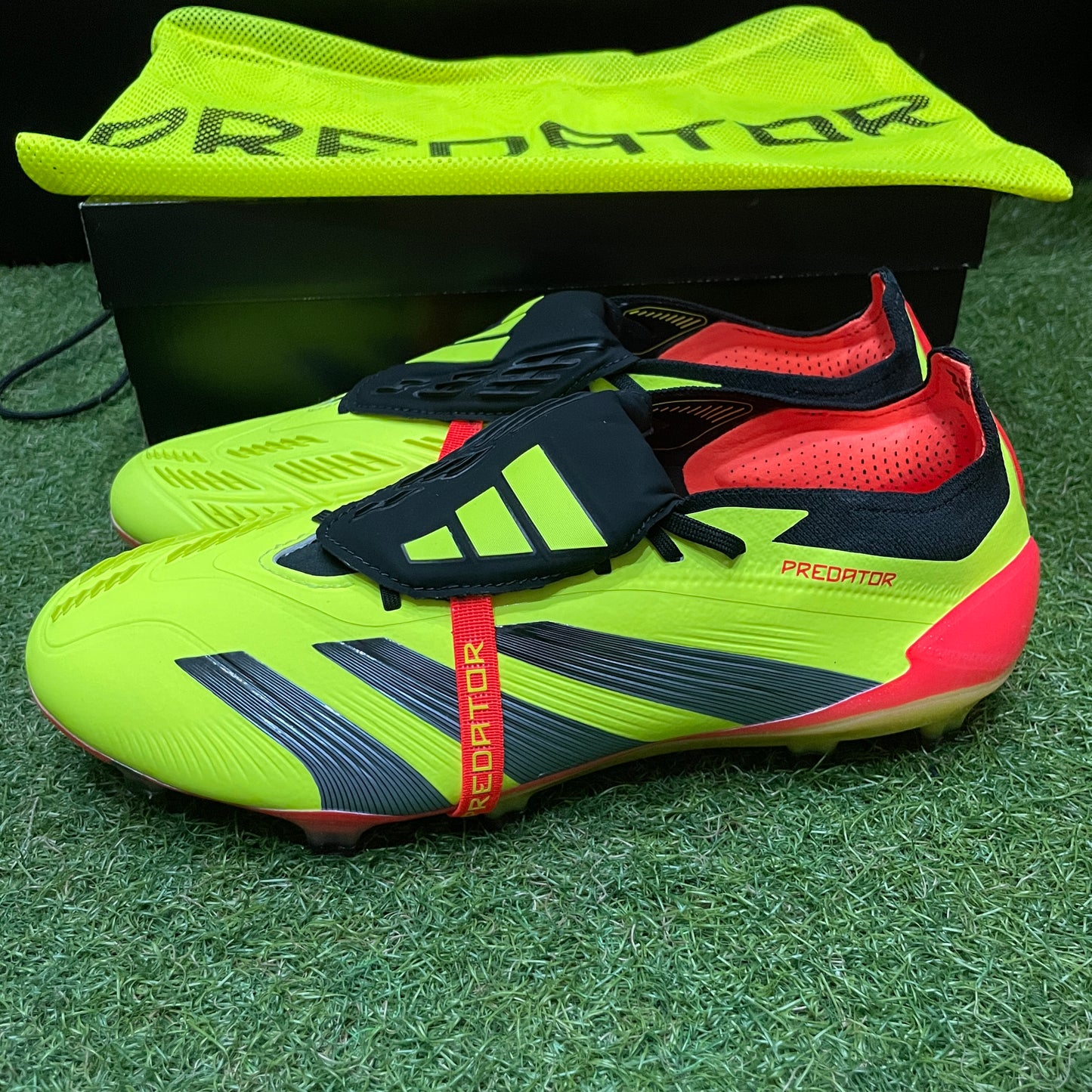 Predator Elite FG FT プレデター IE1812 ロングタン