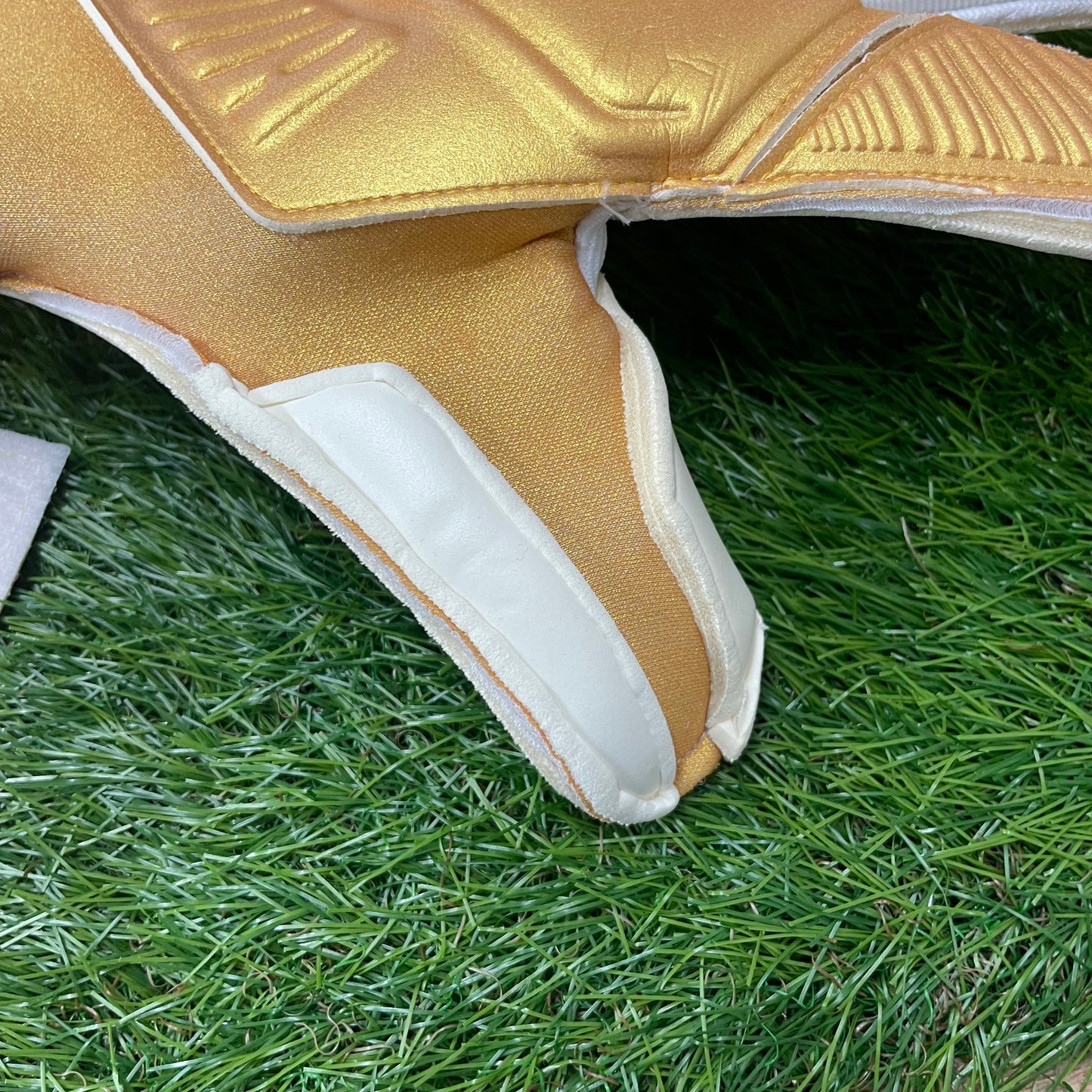 プーマ ウルトラ グリップ1 ピックフォードエディション　041821-03