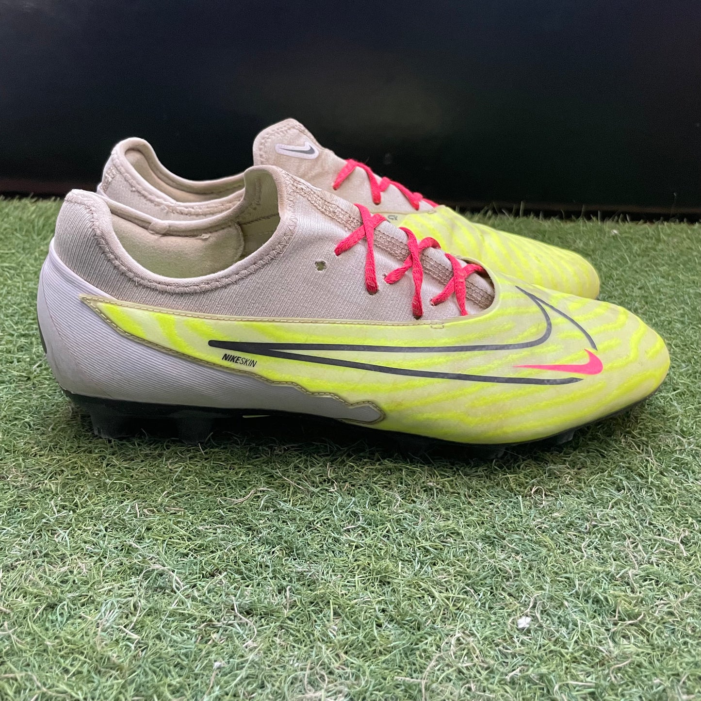28.0 cm Used Goods中古スパイクPhantom Gx Pro HG