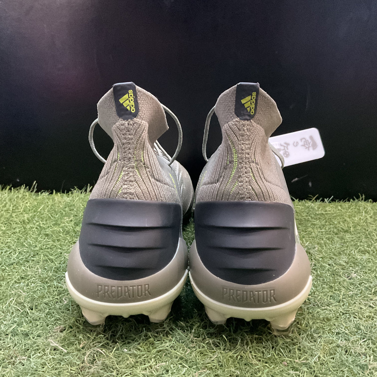【箱無し】PREDATOR 19.1 FG 27.5 698001